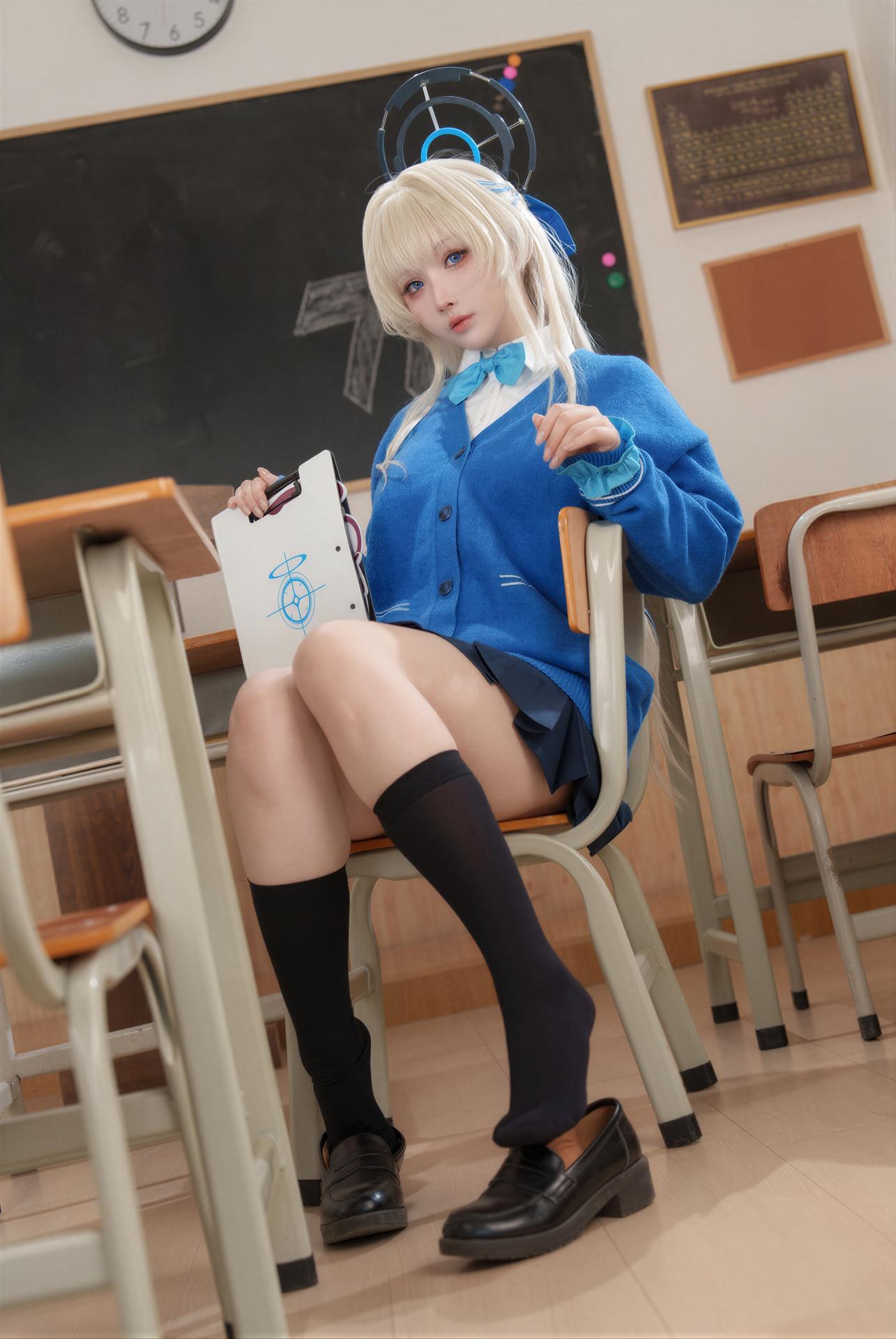 [cosplay] rioko凉凉子 KANEKO_咔喵 - 飞鸟马时+调月莉音：双人角色黑丝美腿 110P