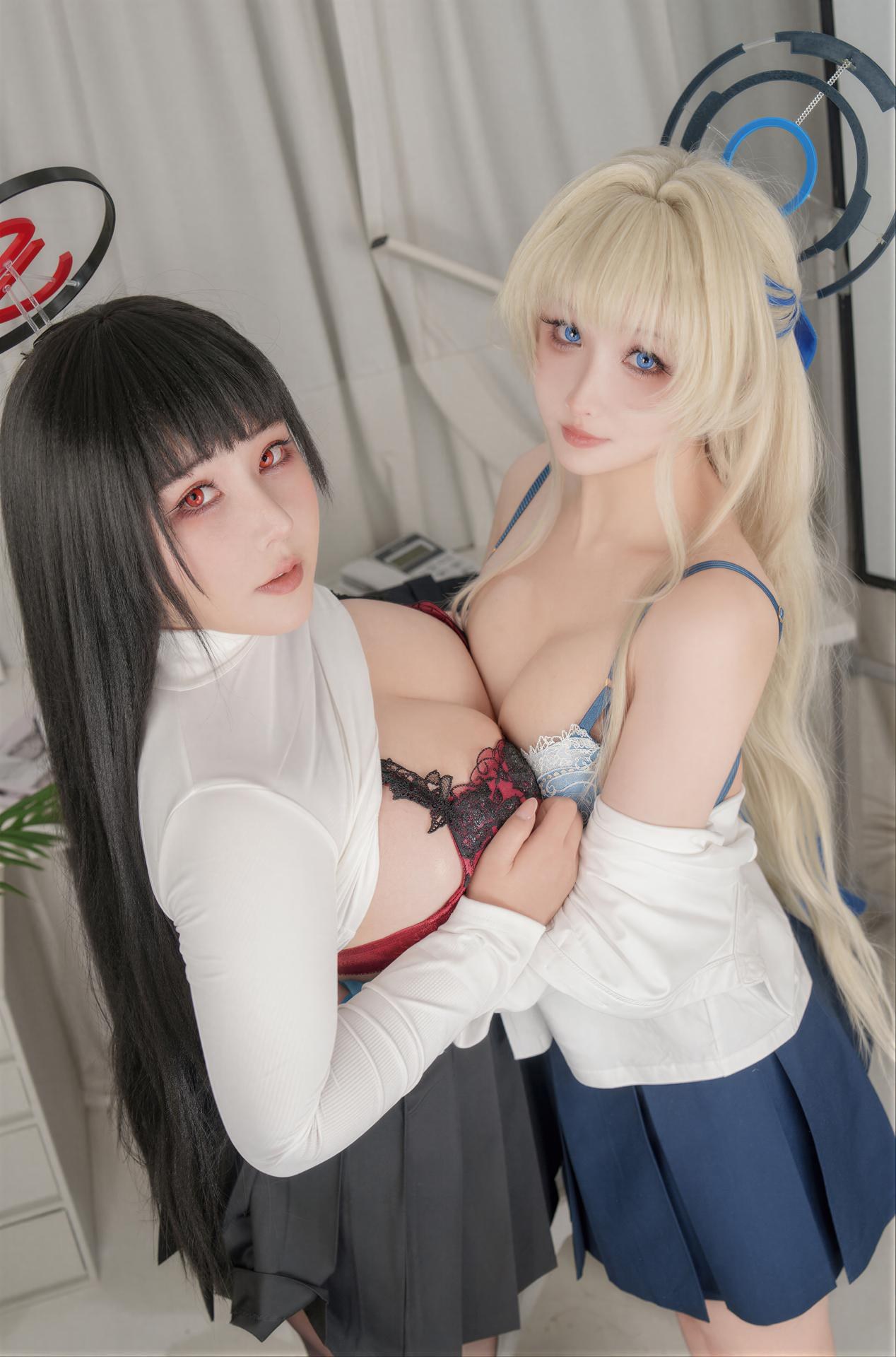 [cosplay] rioko涼涼子 KANEKO_咔喵 - 飛鳥馬時+調月莉音：雙人角色黑絲美腿 110P