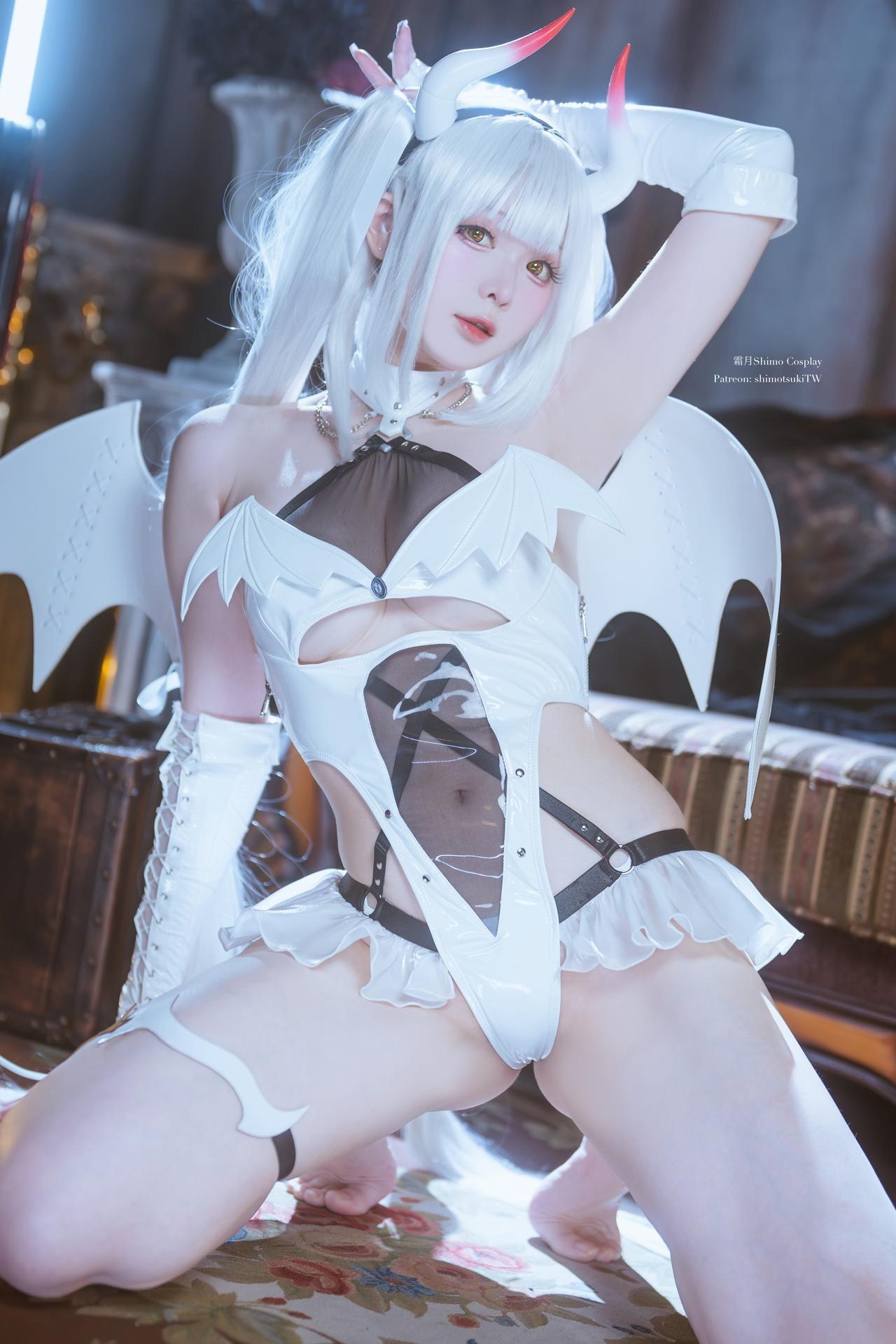 [사진] 霜月shimo - Blanc Demon: 백색 악마 테마 사진집 21P