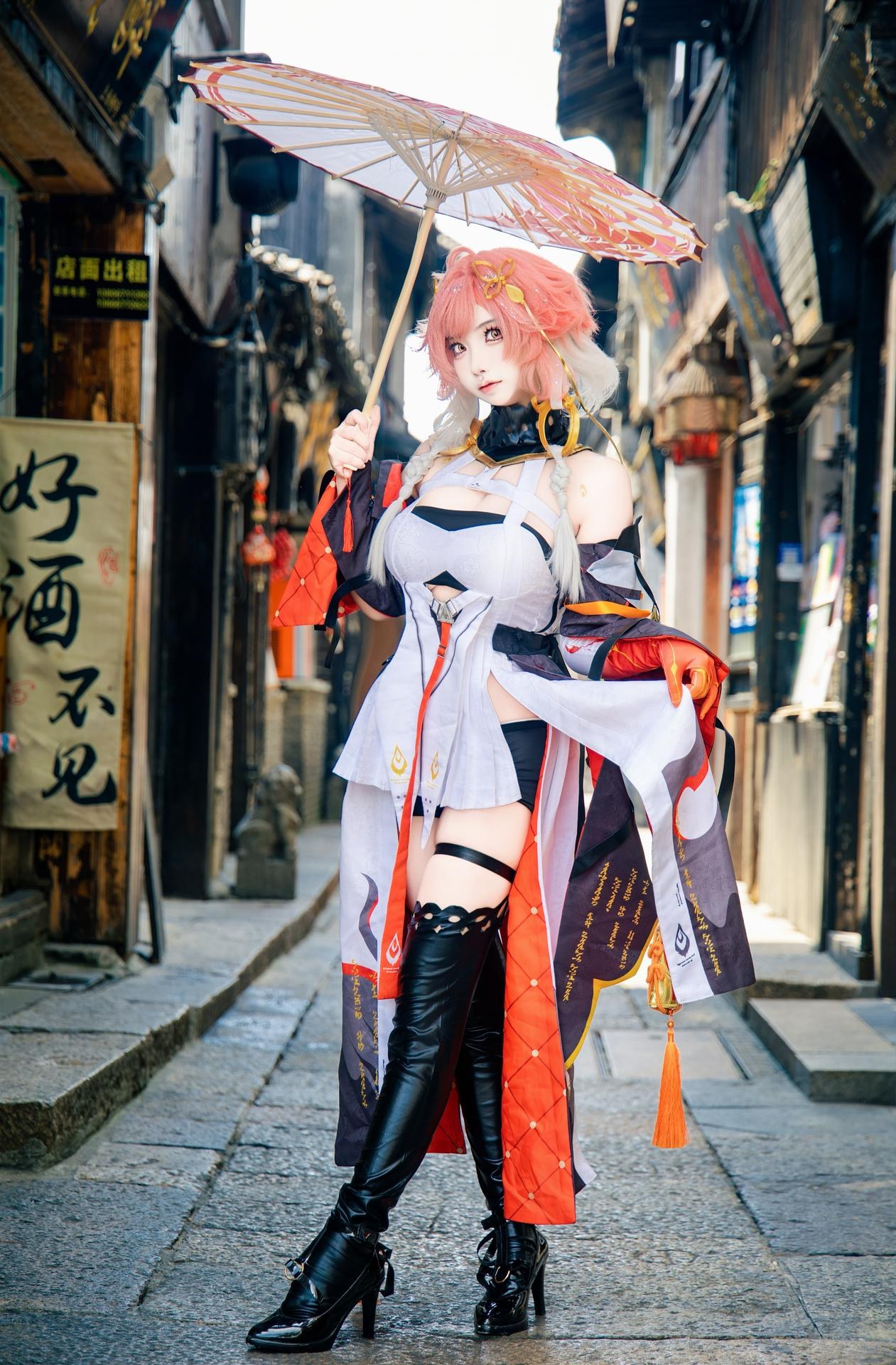 [cosplay] 香草奶喵 - 鸣潮 长离: 原皮外景角色写真 25P