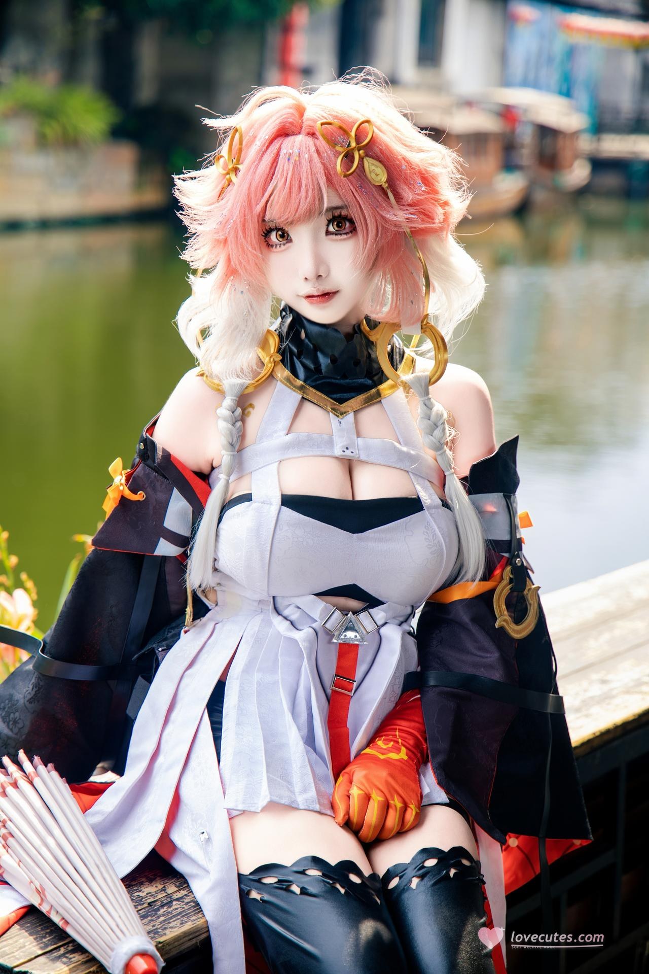 [cosplay] 香草奶喵 - 鸣潮 长离: 原皮外景角色写真 25P