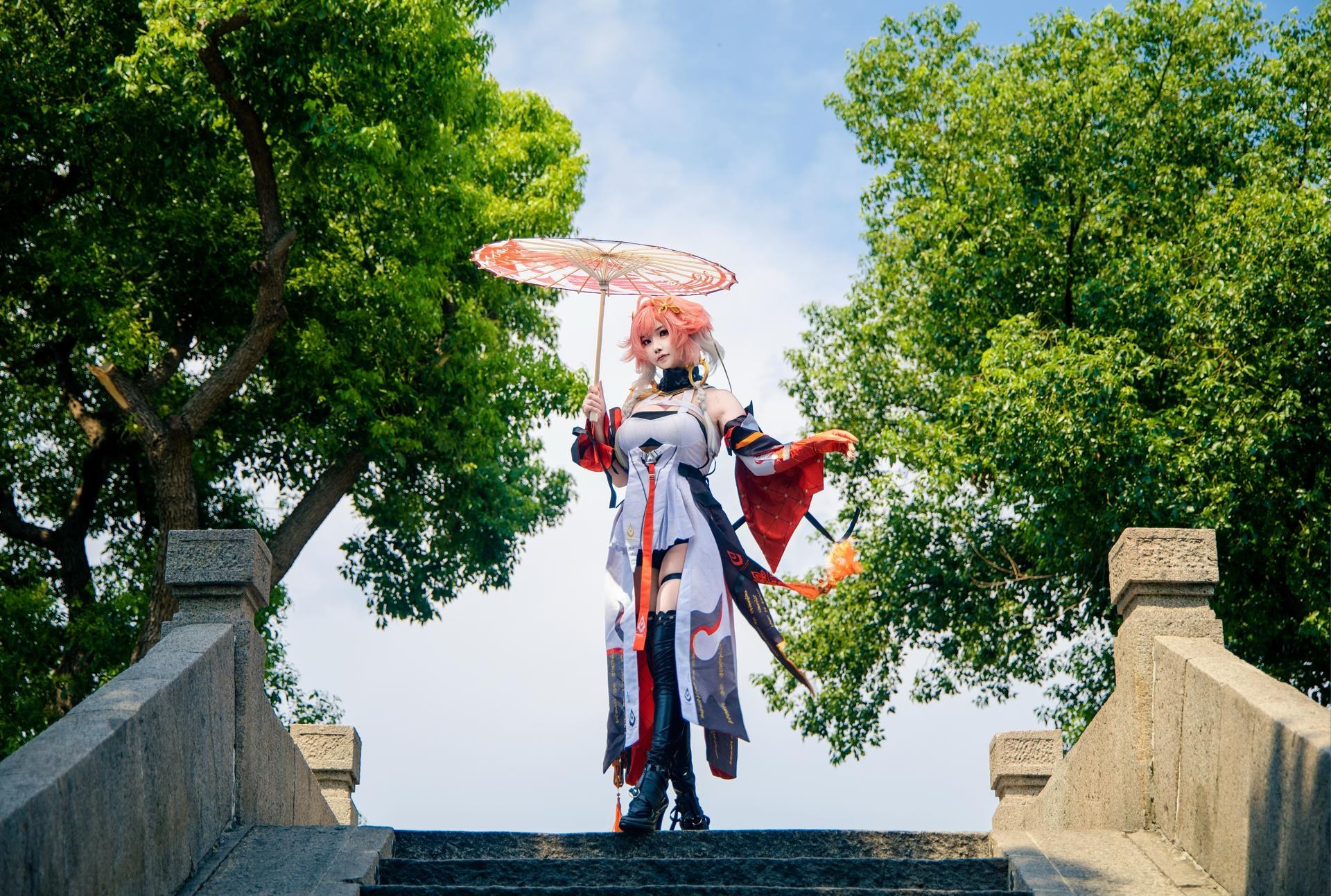 [cosplay] 香草奶喵 - 鸣潮 长离: 原皮外景角色写真 25P