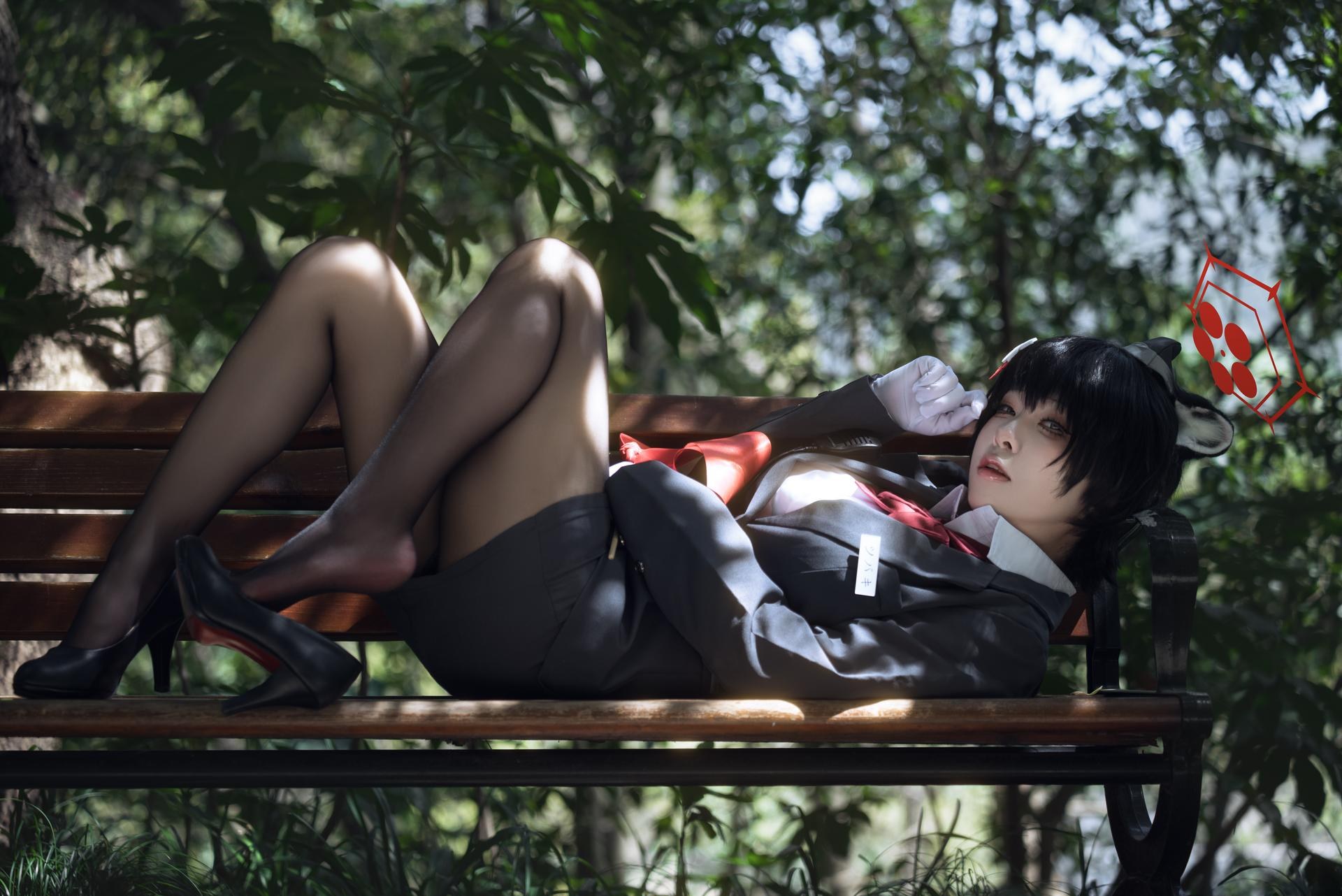 [cosplay] 矢量鱼 - ブルーアーカイブ 椿：黒ストッキングガイドテーマ写真集 32P