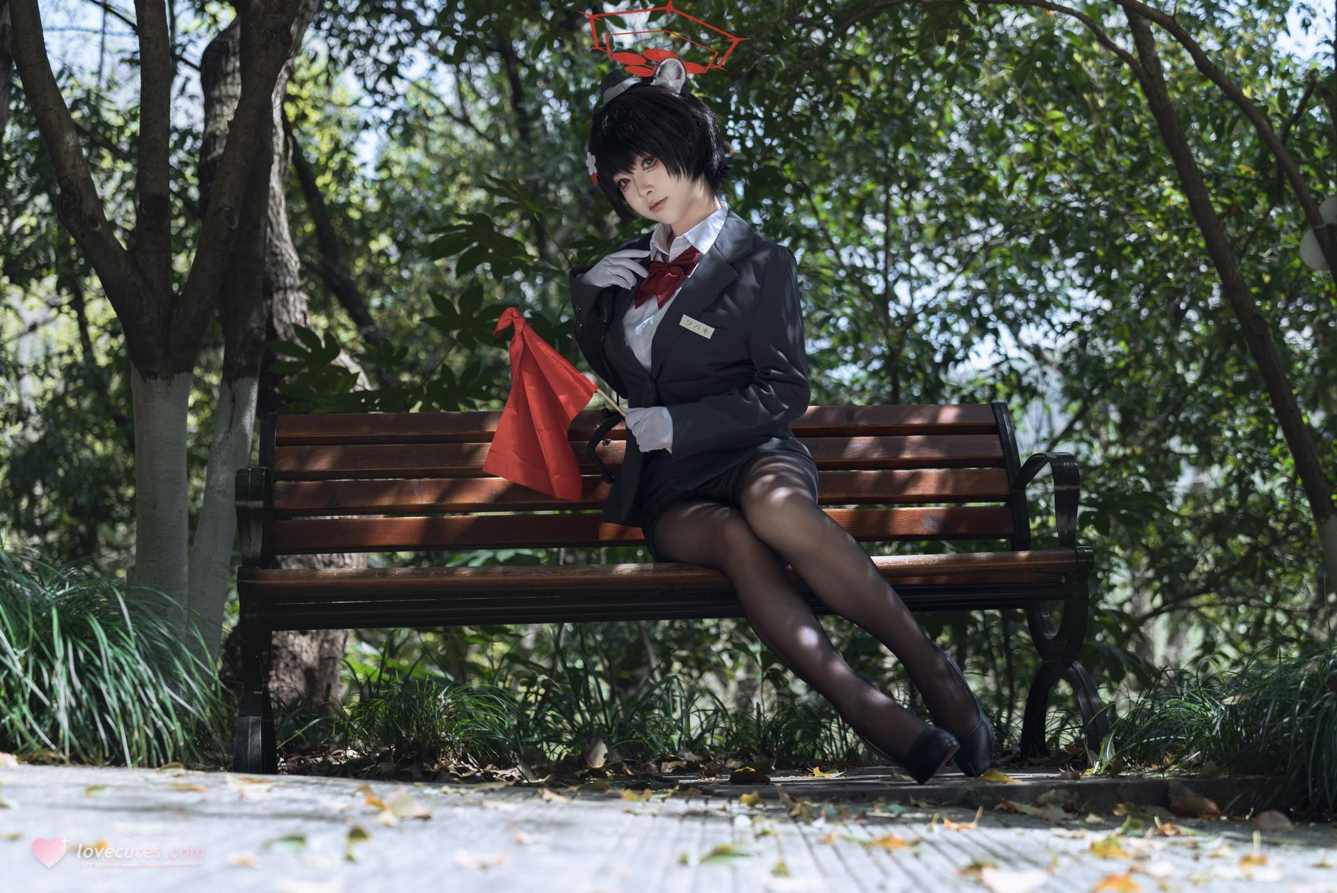 [cosplay] 矢量鱼 - ブルーアーカイブ 椿：黒ストッキングガイドテーマ写真集 32P