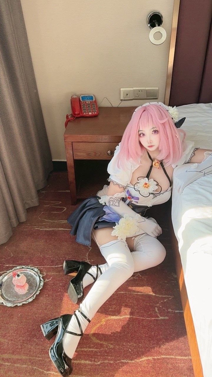 [cosplay] 香草奶喵 - 爱莉希雅女仆：角色主题写真视频合集 93P29V
