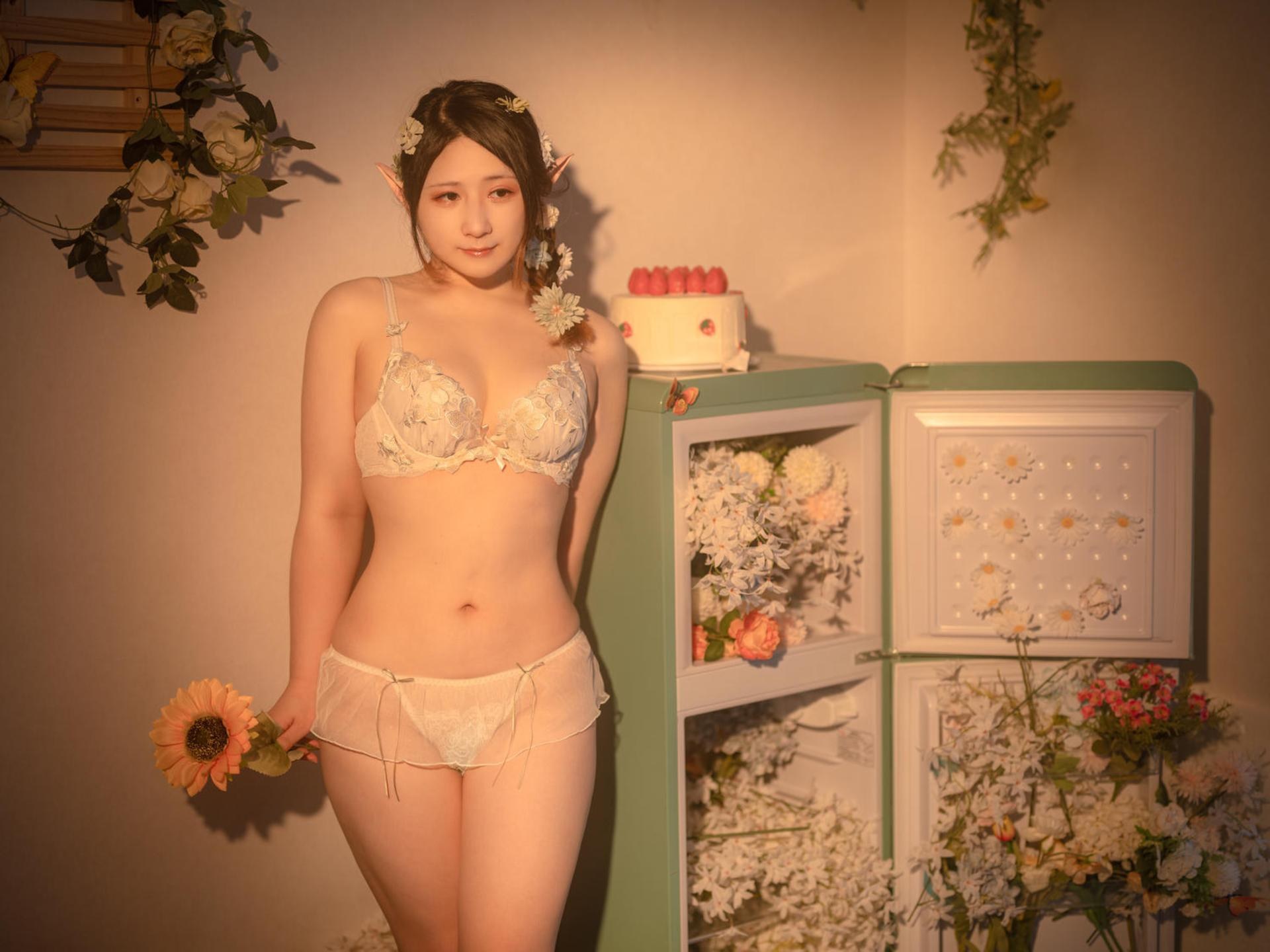 Zaya秋繁花花系私房写真 40P