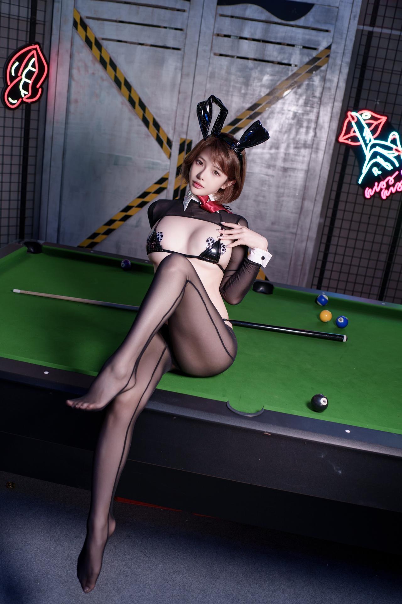 雯妹不讲道理黑色逆兔兔女郎写真 45P