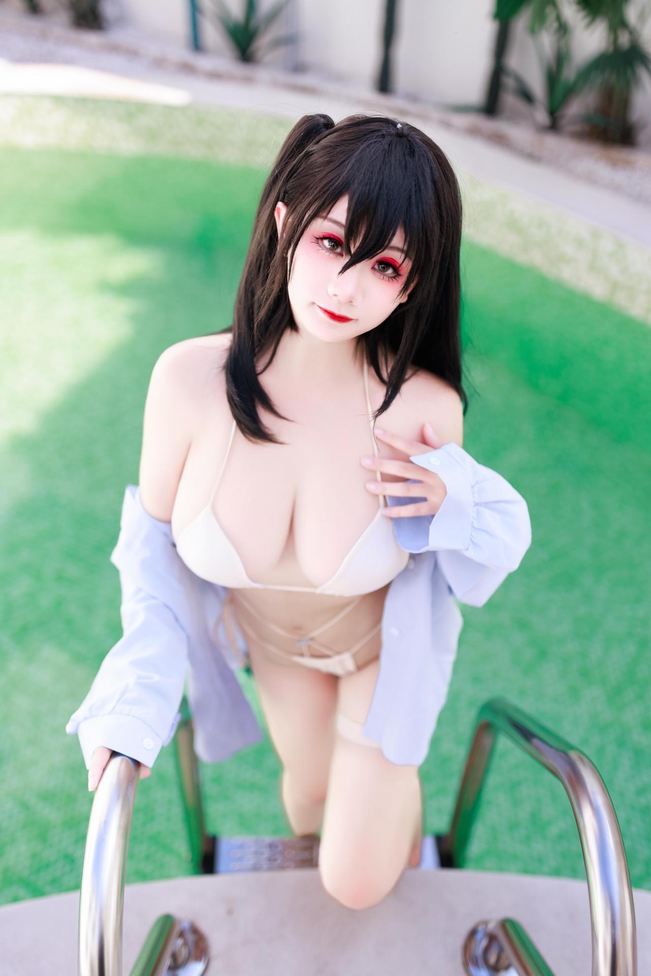 [cosplay] 阿雪雪 - 碧蓝航线 大凤泳装：泳装巨乳美腿大尺度 86P1V