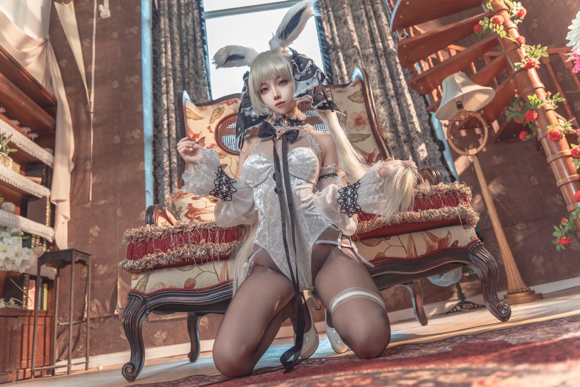 [cosplay] 狐玖玖 - 碧蓝航线 可畏白兔女郎：兔女郎美腿大尺度还原 25P