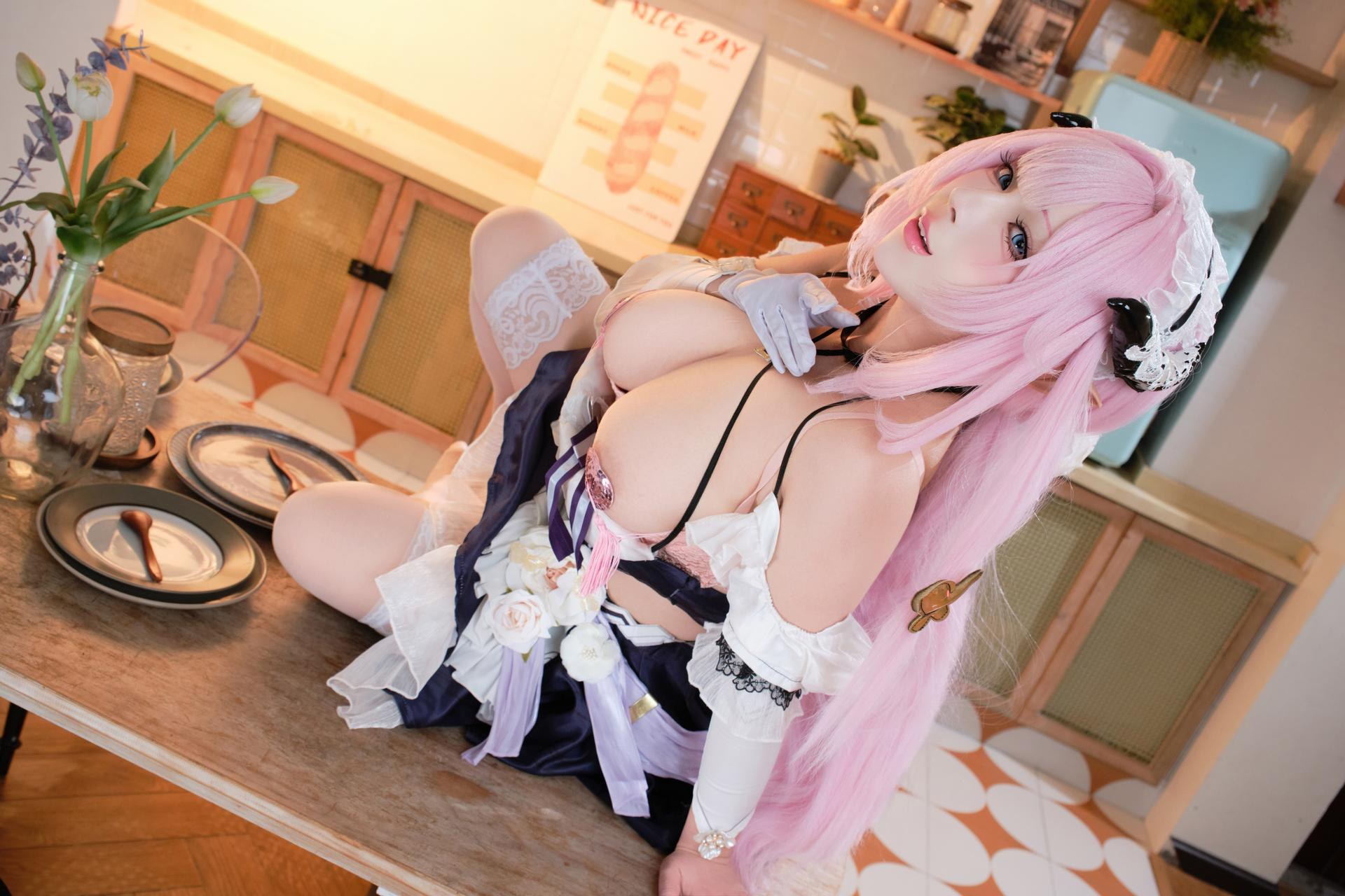 [คอสเพลย์] Kurumineko - Honkai 3rd Elysia ชุดเมดแนวผู้ใหญ่ 125P3V