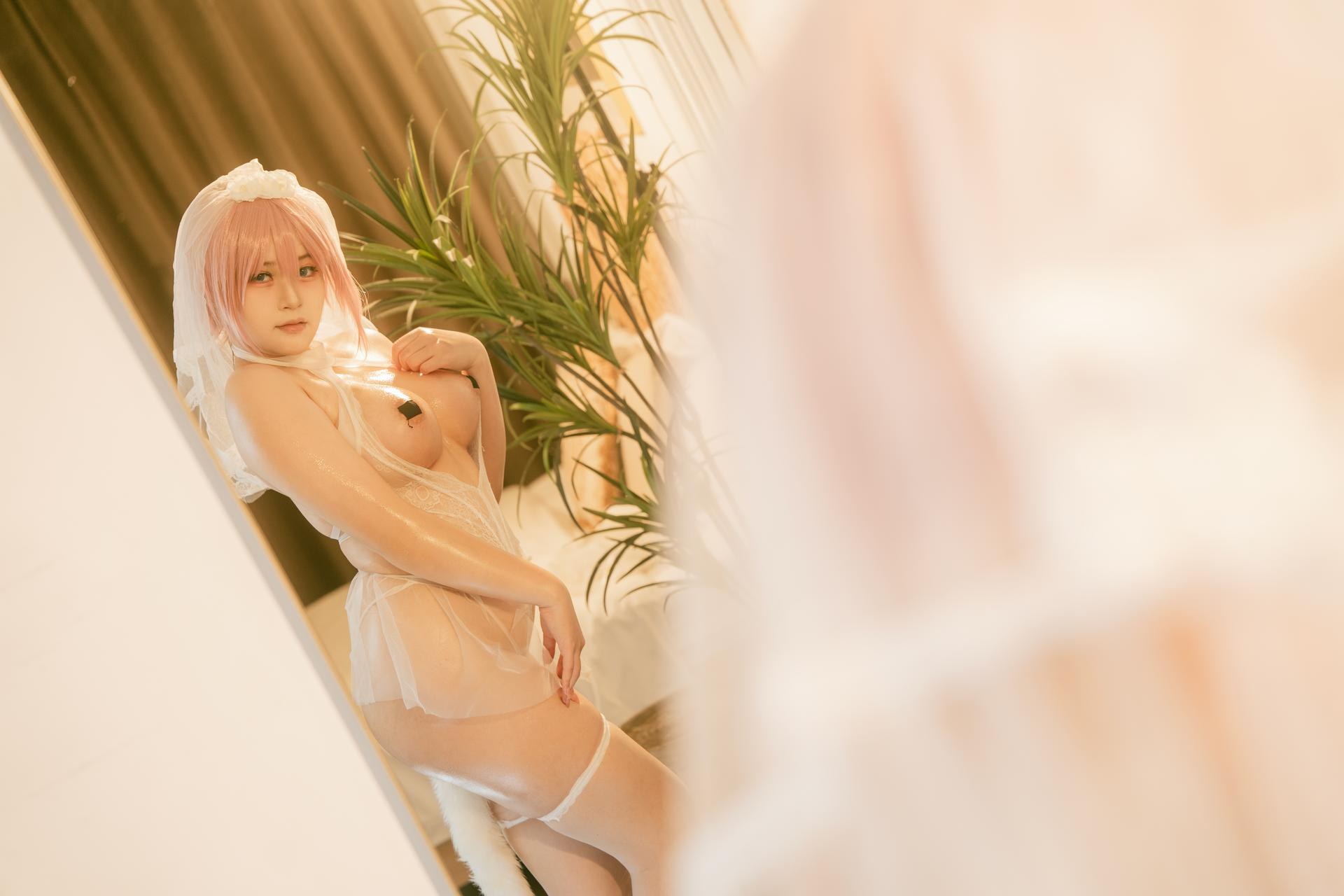 [cosplay] 喵喵lock - 五等分的新娘 中野一花：白色情趣婚紗巨乳大尺度 147P5V