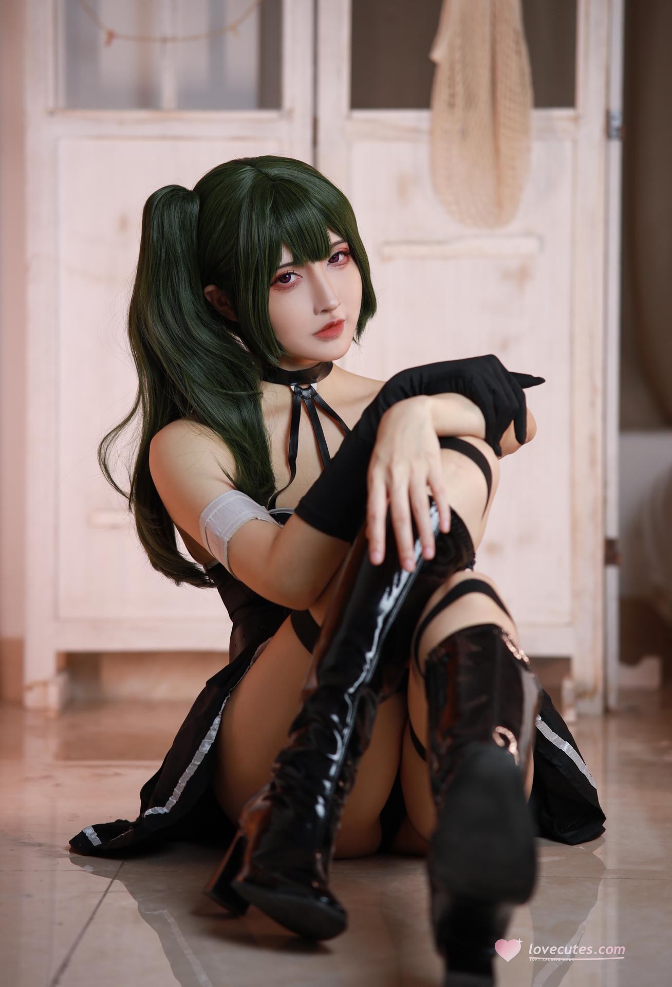 [cosplay] 山崎怜Rei - 葬送的芙莉莲 尤贝尔：黑裙魔法使角色还原 142P