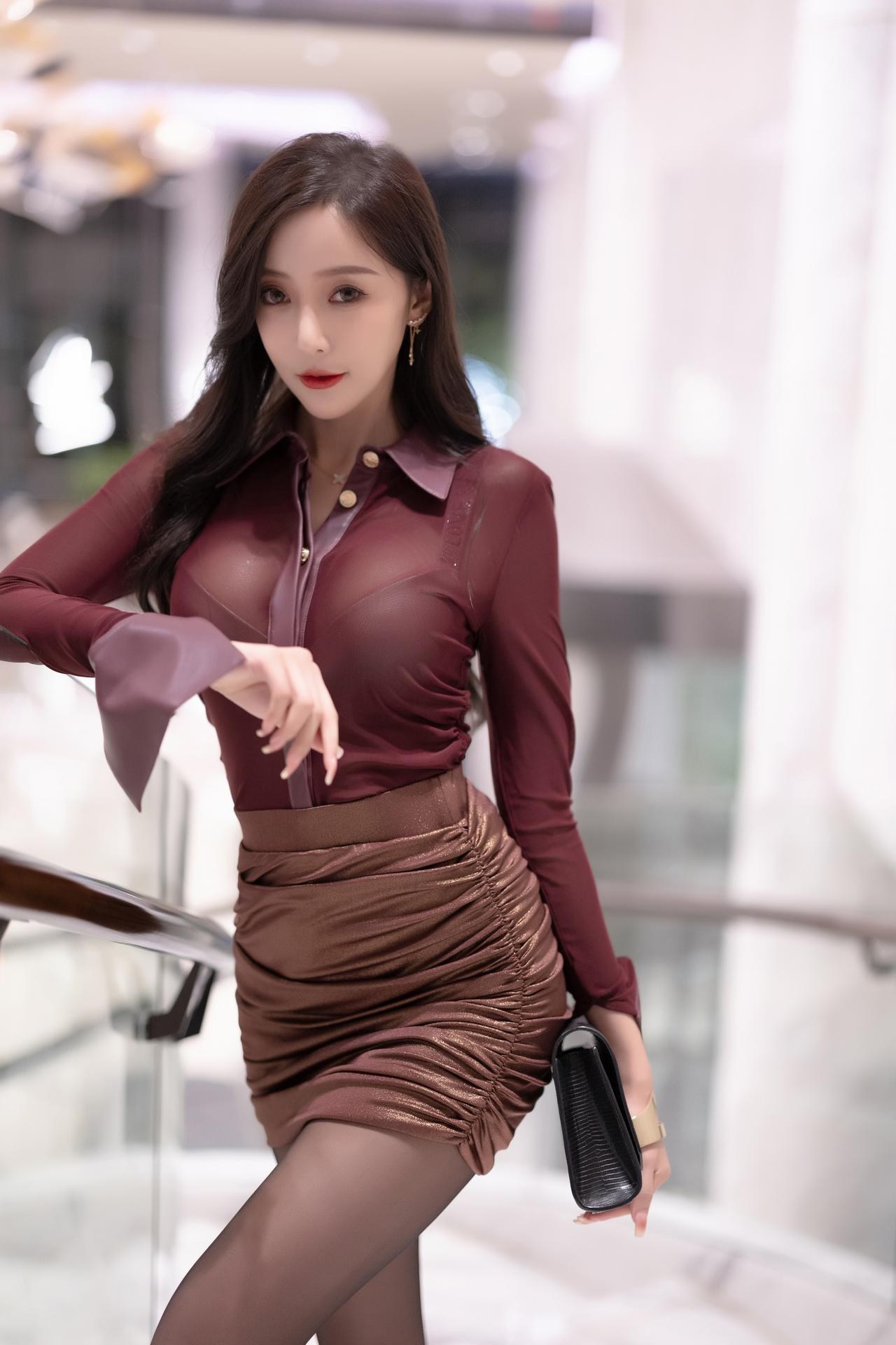 [model photo set] Wang Xinyao - ชุดภาพ Xiuren model burgundy sheer mature outfit 110P