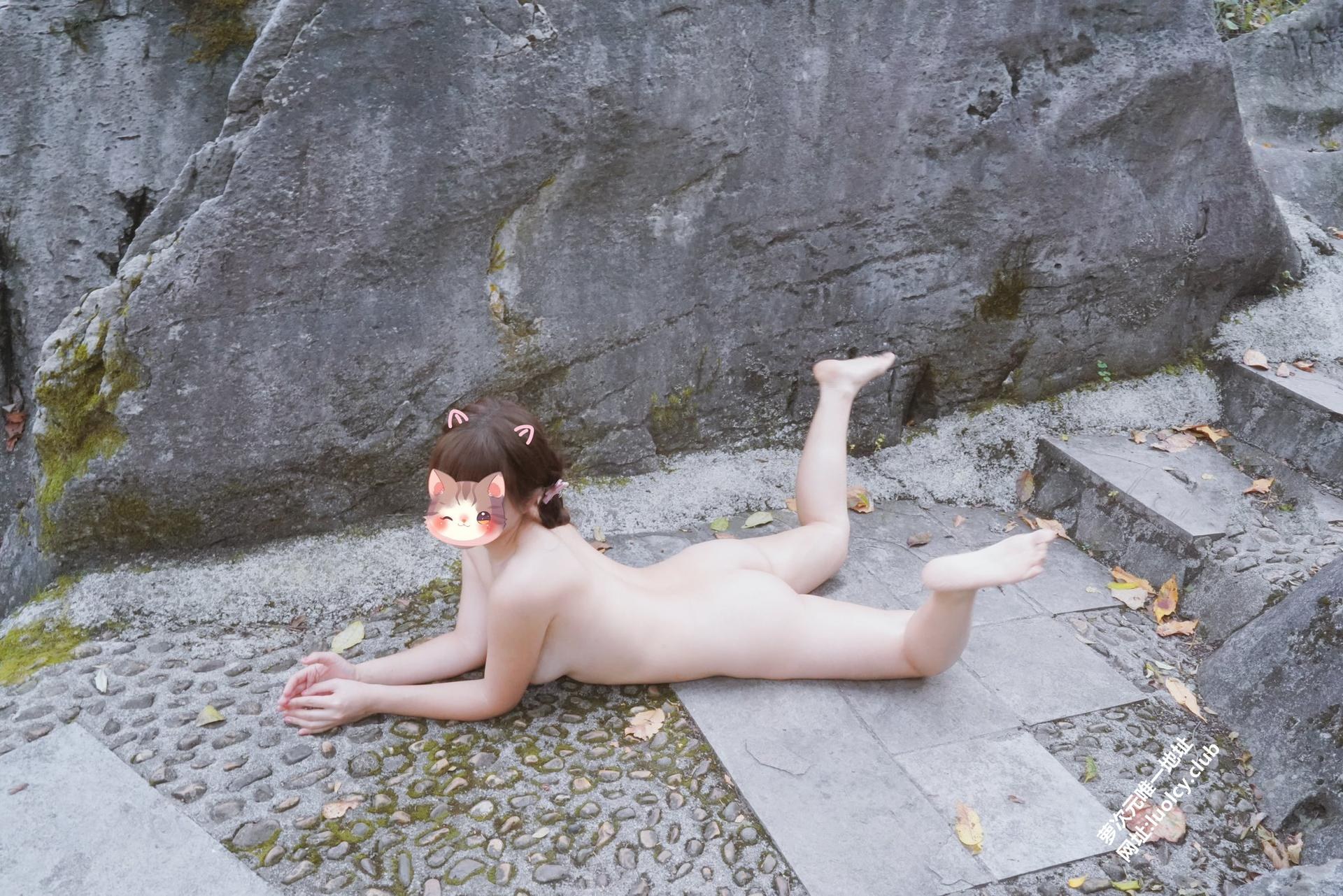 [私房] Dguii派酱 - 户外写拍合集：露出风私拍写真 318P1V