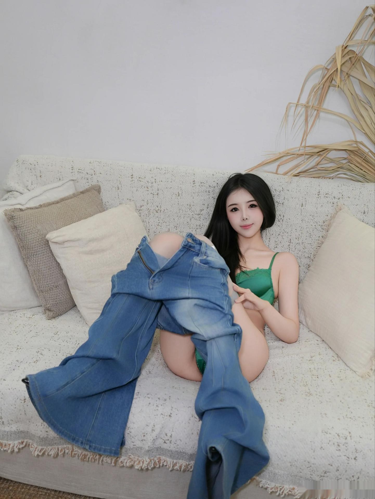 [Model Photo Set] Yuan Yuan - green lingerie denim shorts model set 87P