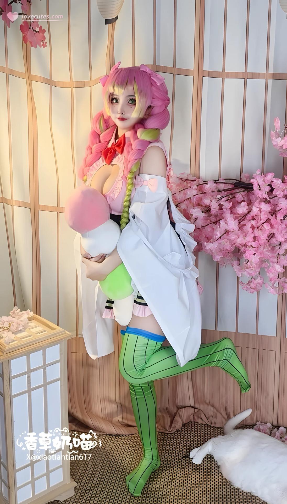 [cosplay] Xiangcao Naimiao - Demon Slayer Mitsuri Kanroji deluxe cosplay 写真セット 204P71V