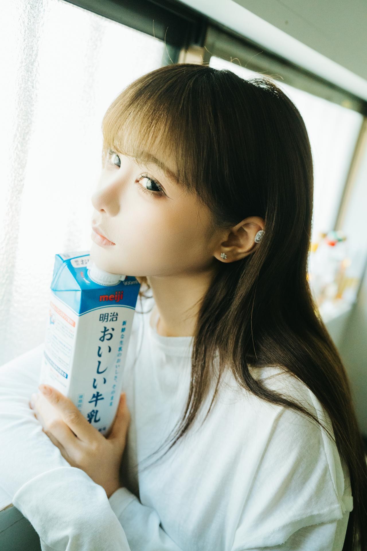 [private-room] Chunmomo - Bộ ảnh milk-white lingerie private photo set 22P