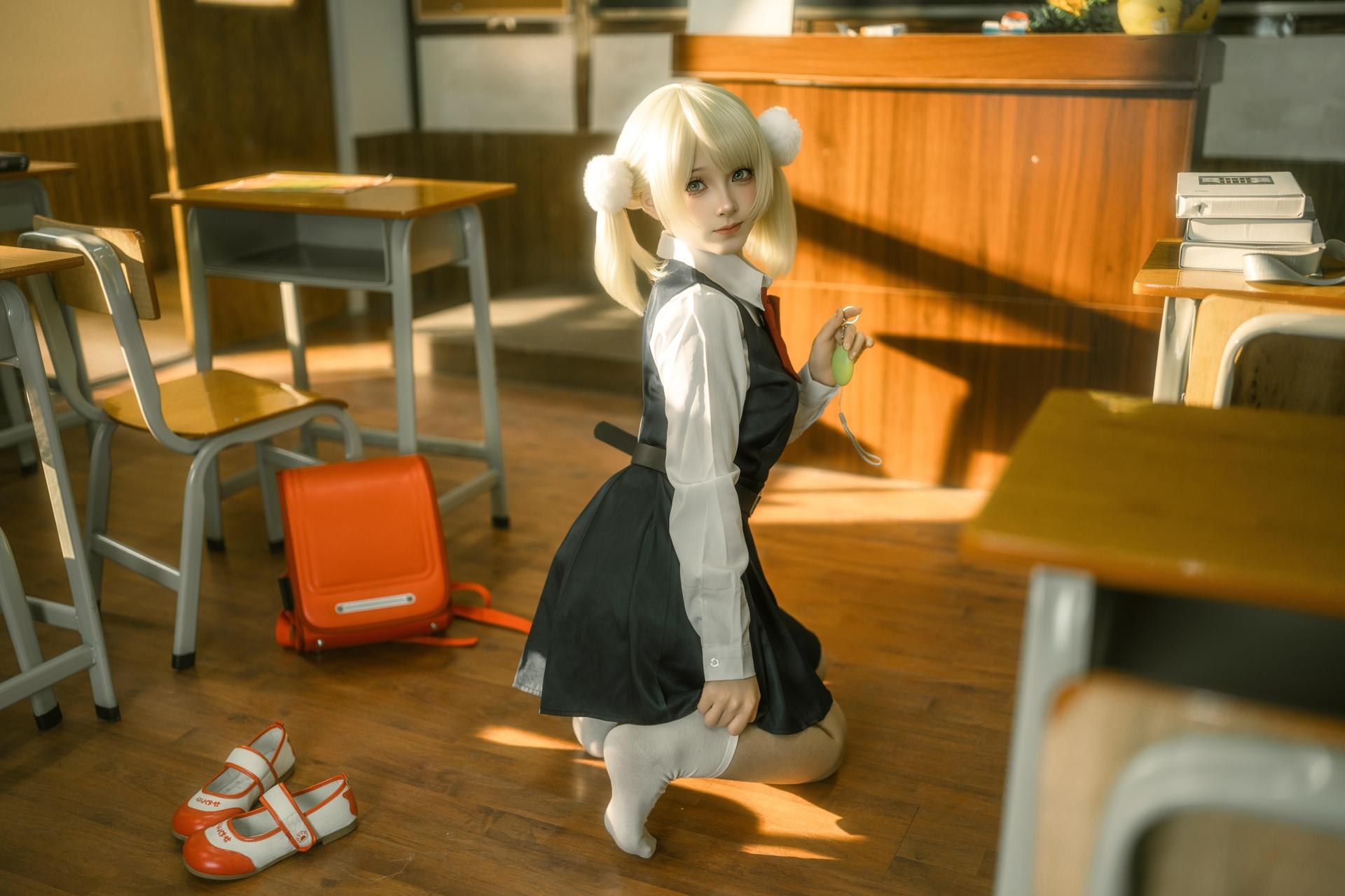 [Cosplay] Bangni Boni - MissKON coser cosplay, white stockings, bikini, leg-focused poses 87P