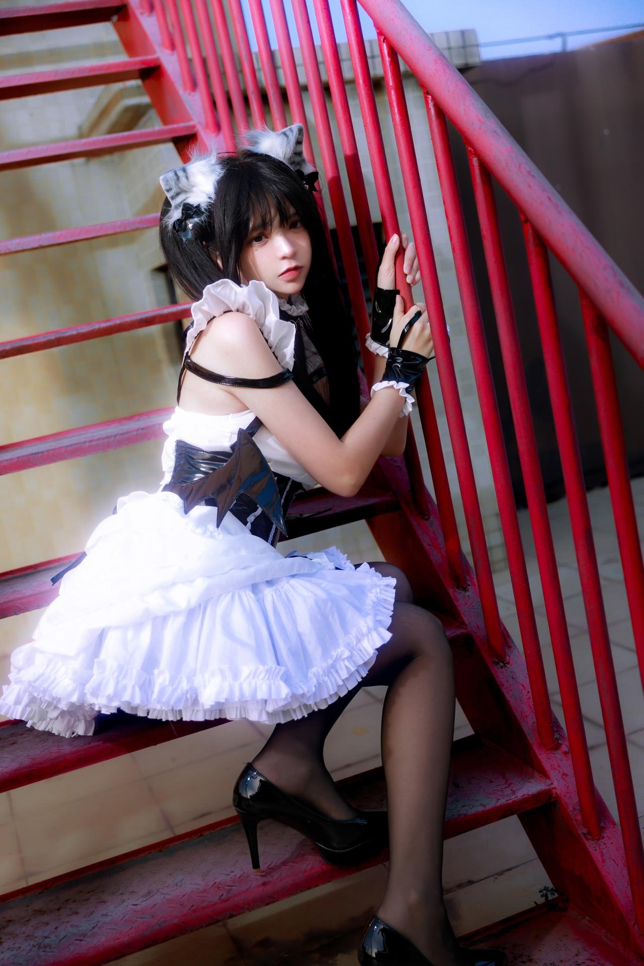 [Photo Set] Fengmao ss - MissKON coser maid, black stockings, uniform styling, leg-focused poses 40P