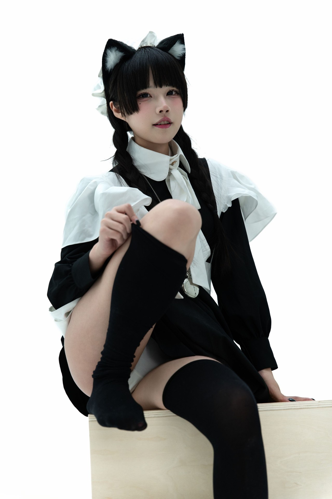 [Photo Set] Shimizu Nagi bộ ảnh maid, leg-focused poses, uniform styling 89P