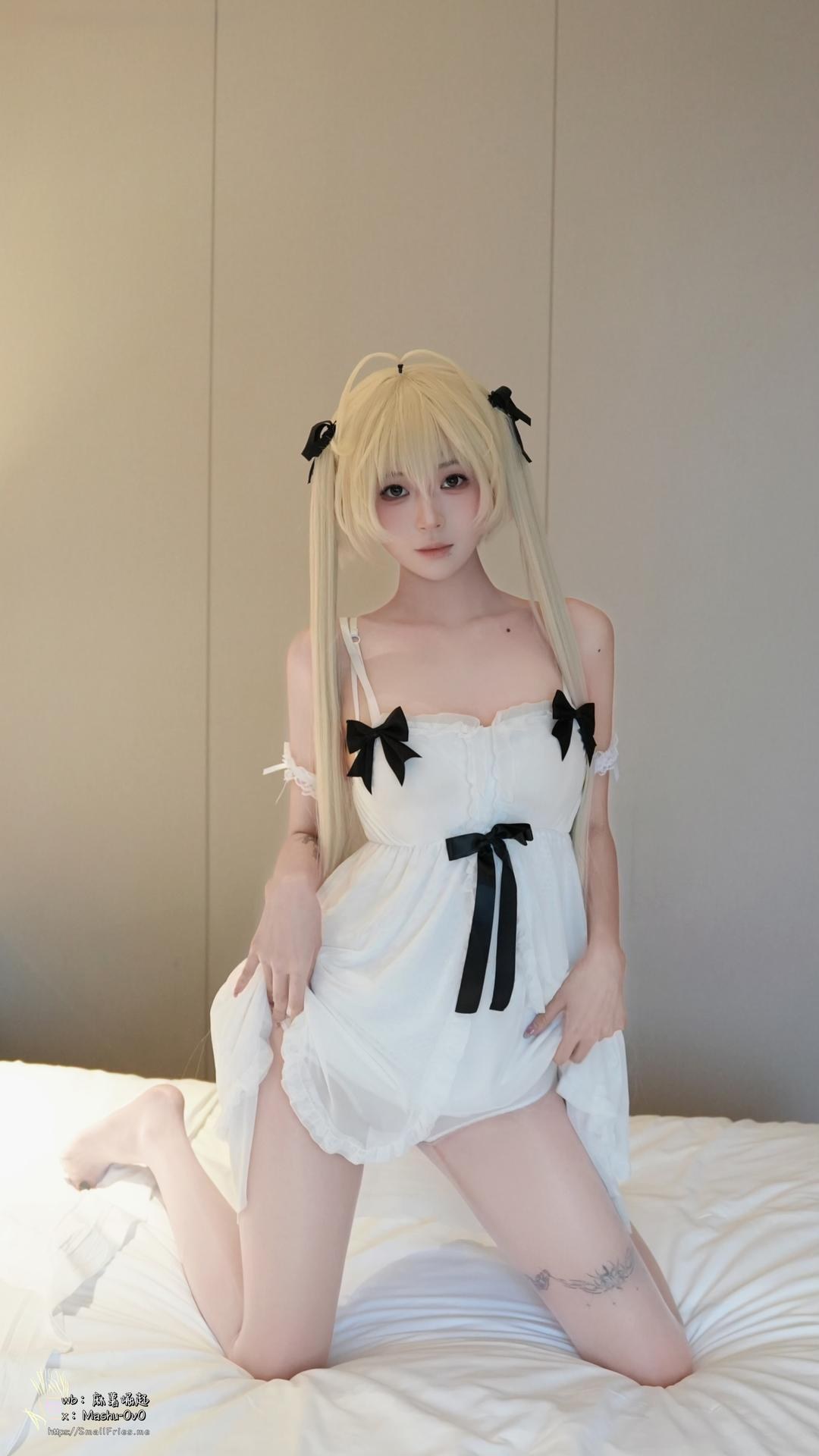[コスプレ] 麻薯好吃 - 缘之空 春日野穹夜泊 白发穹妹夜泊私房 美腿还原 86P
