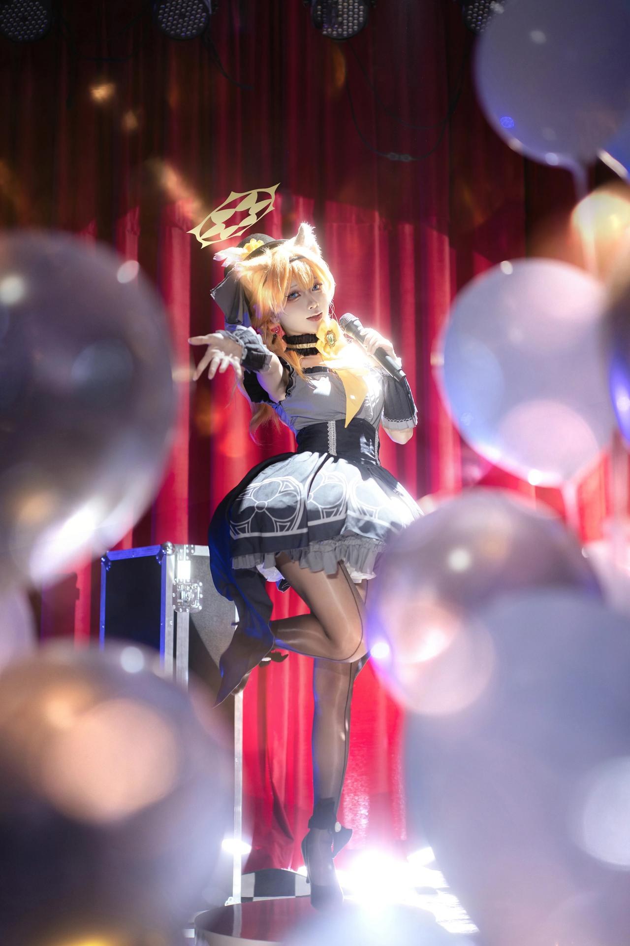[cosplay] 矢量鱼 - 蔚蓝档案 伊落玛丽偶像：偶像礼服黑丝 舞台美腿还原 40P