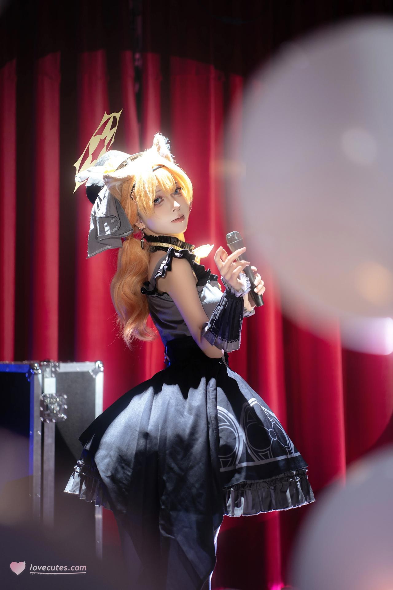 [cosplay] 矢量鱼 - 蔚蓝档案 伊落玛丽偶像：偶像礼服黑丝 舞台美腿还原 40P