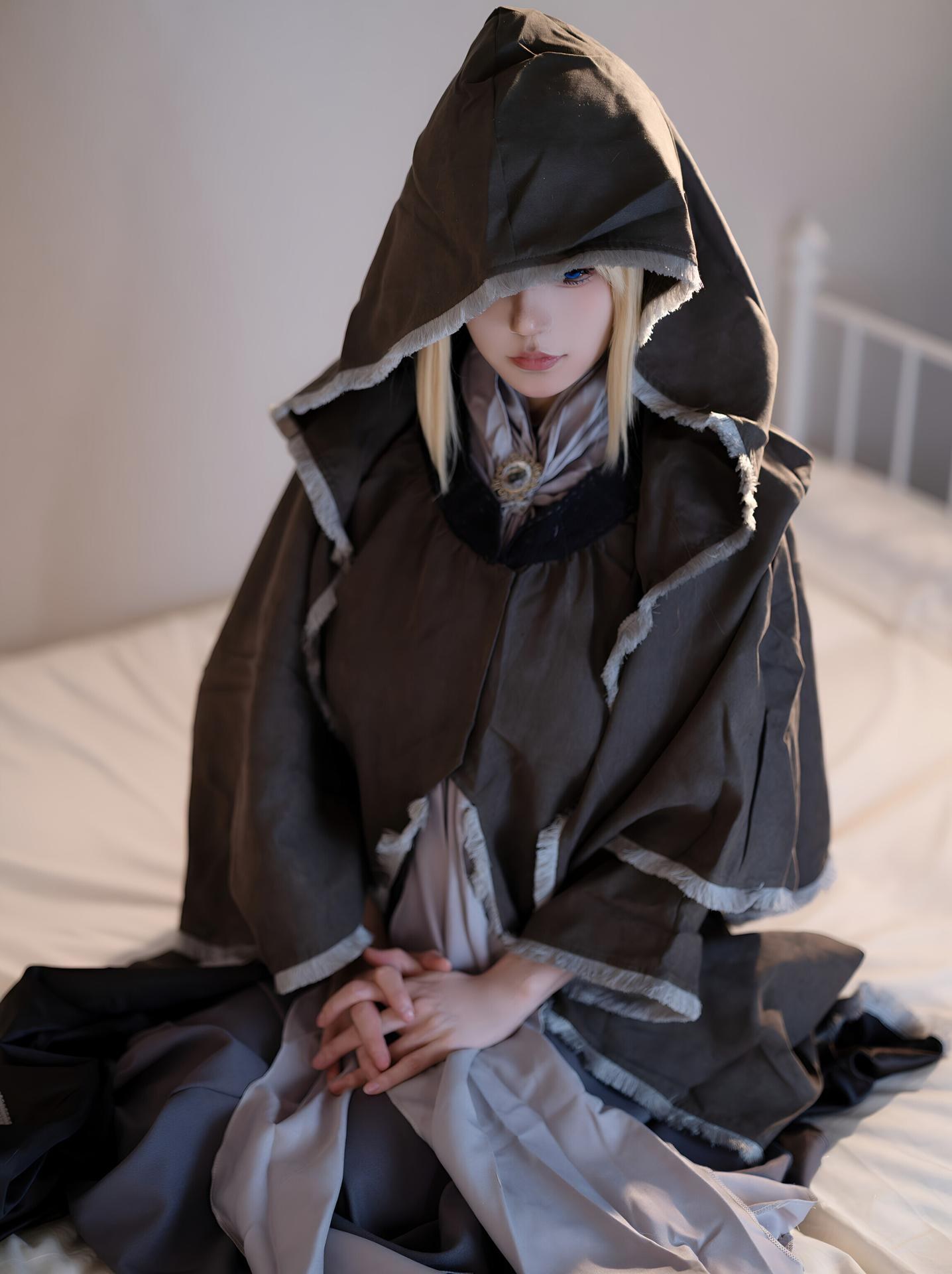 [cosplay] 小仓千代w - 艾尔登法环 菲雅：黑袍菲雅 大尺度黑絲角色還原 58P