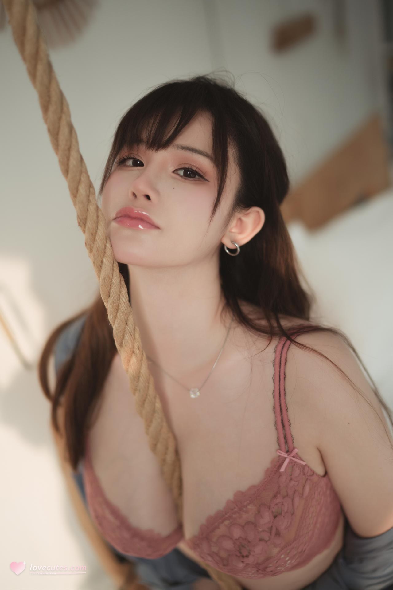 [私房] 前羽rr - 夏鸣潮：黑色情趣内衣 巨乳美腿私房 87P
