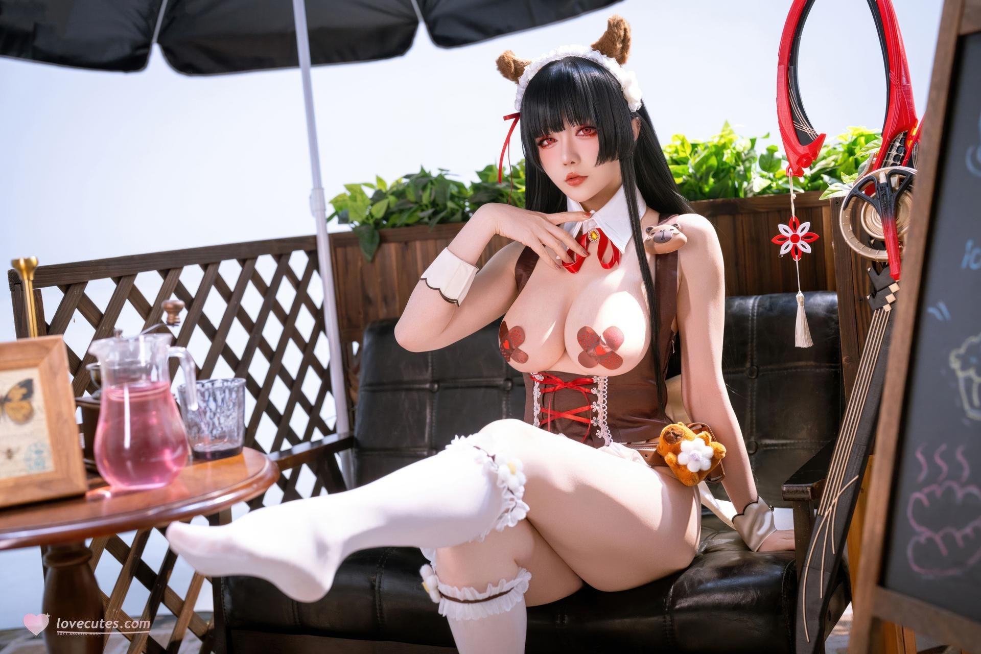 [cosplay] 星之迟迟Hoshilily - 鳴潮 千咲·聯動咖啡女僕：咖啡女僕紅白造型 美腿還原 42P