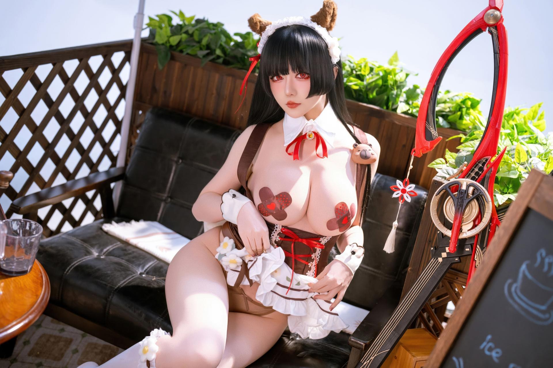[cosplay] 星之迟迟Hoshilily - 鳴潮 千咲·聯動咖啡女僕：咖啡女僕紅白造型 美腿還原 42P