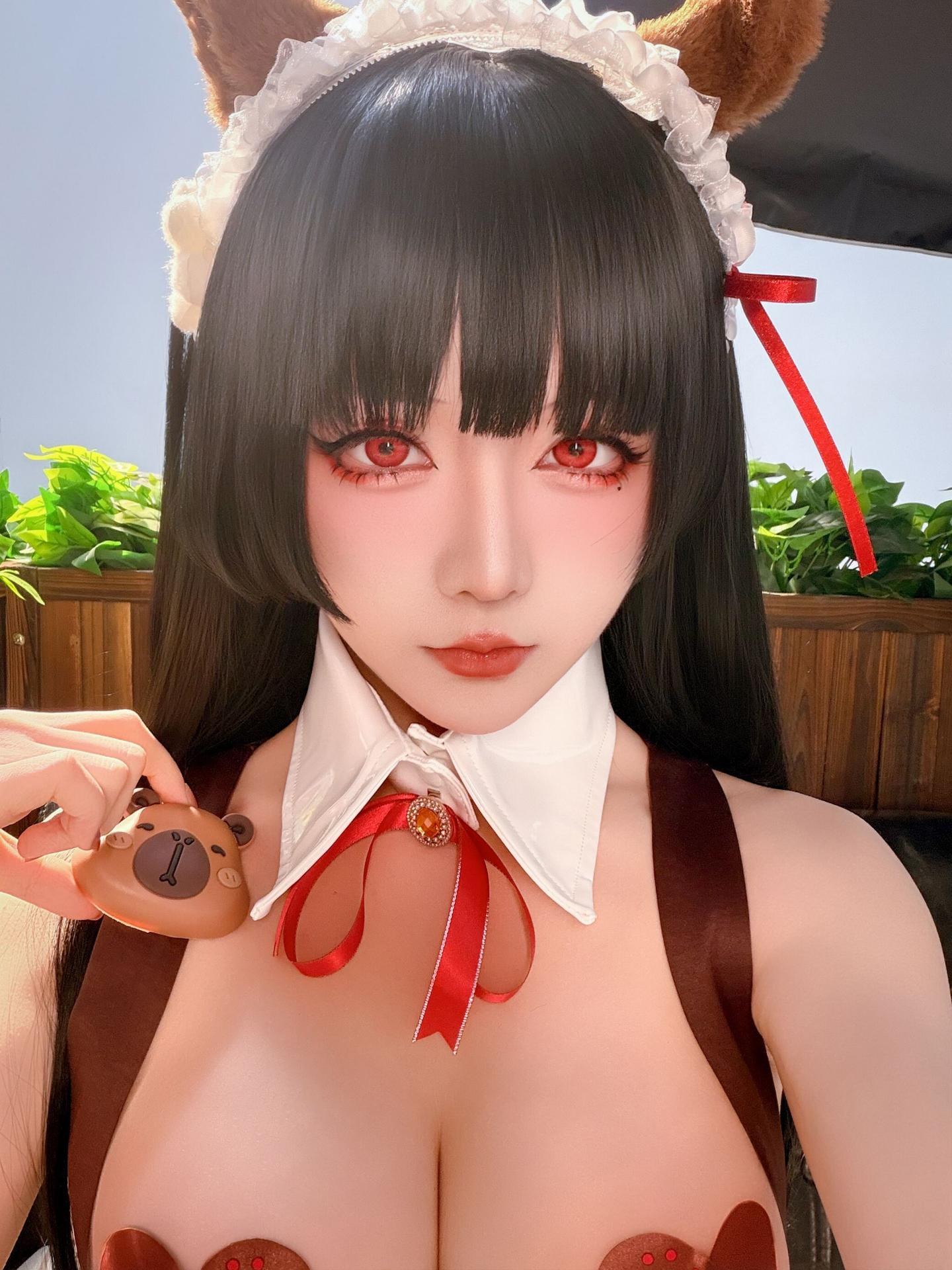 [cosplay] 星之迟迟Hoshilily - 鳴潮 千咲·聯動咖啡女僕：咖啡女僕紅白造型 美腿還原 42P