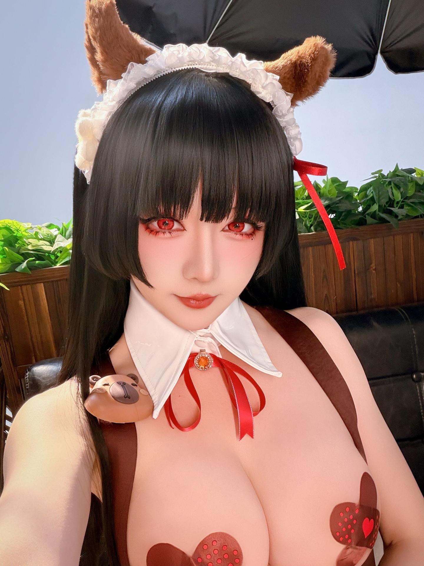 [cosplay] 星之迟迟Hoshilily - 鳴潮 千咲·聯動咖啡女僕：咖啡女僕紅白造型 美腿還原 42P