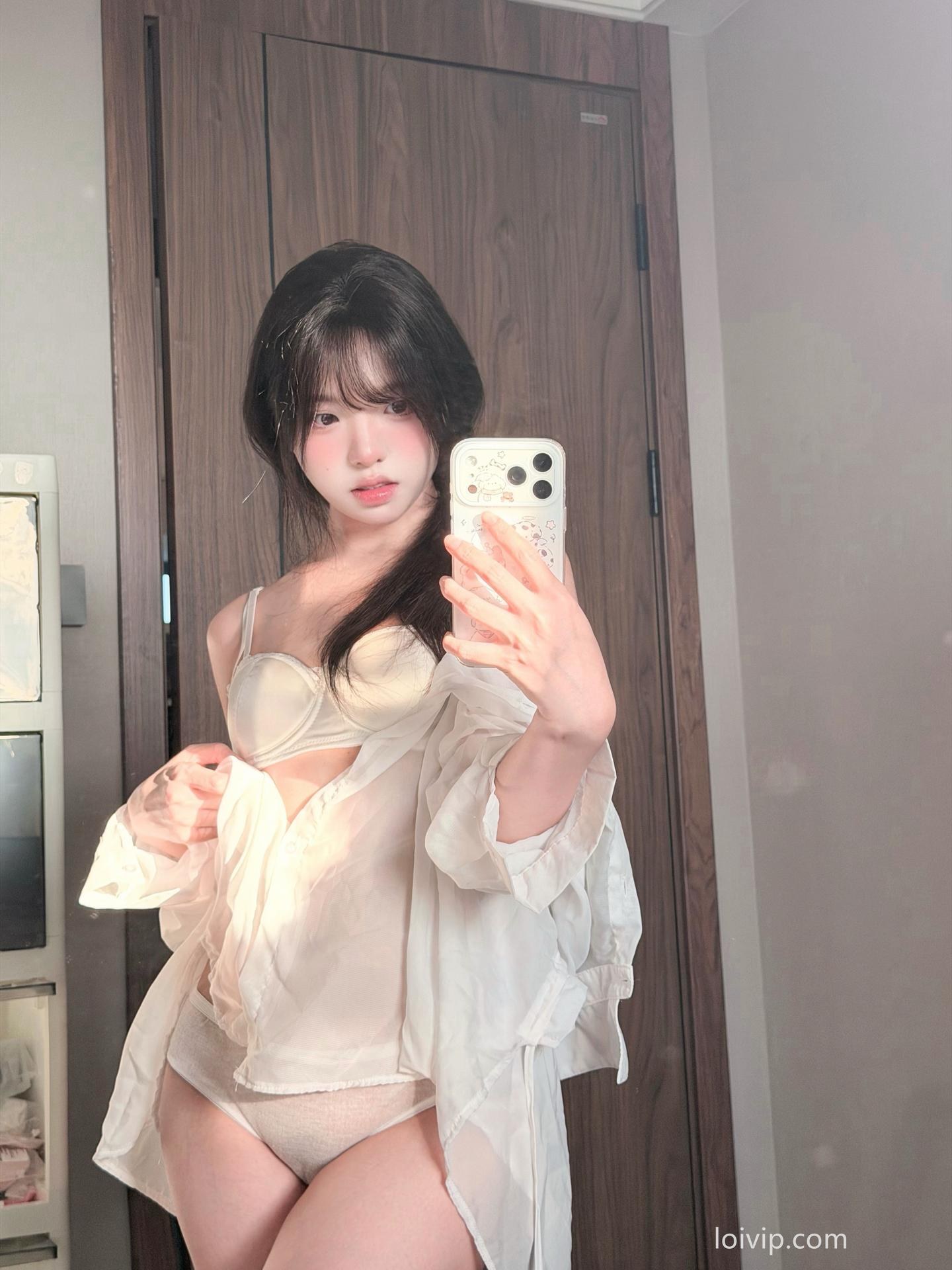 [Private Room] Nide Zhenzhenu - MissKON coser private-room photos, bathroom set, leg-focused poses, video extras 66P2V