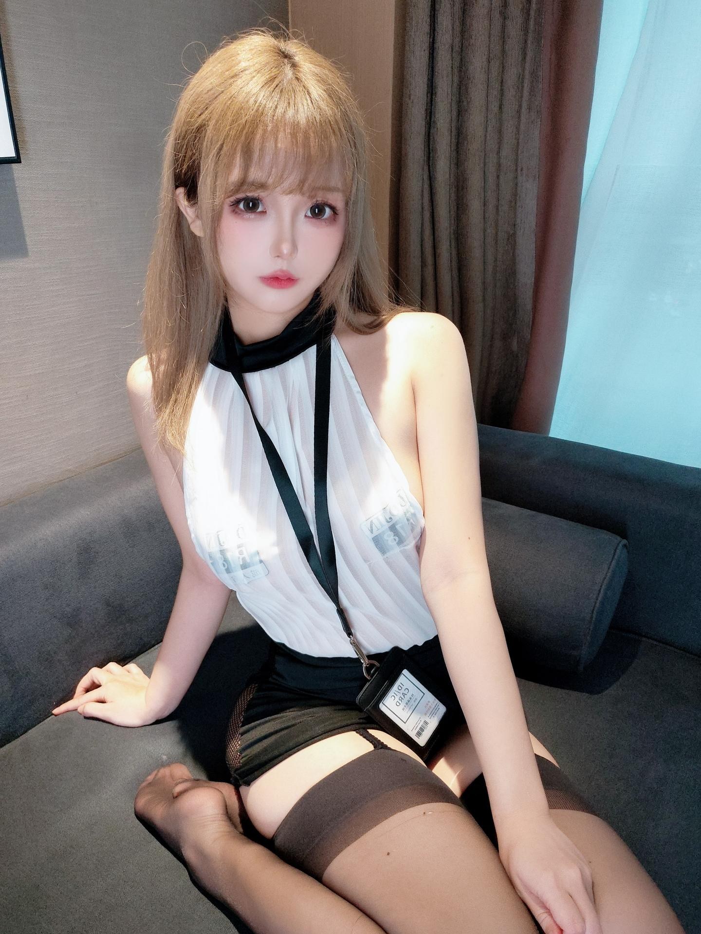 [Private Room] Hinajiao - MissKON coser private-room photos, black stockings, uniform styling, cleavage styling 90P17G4V