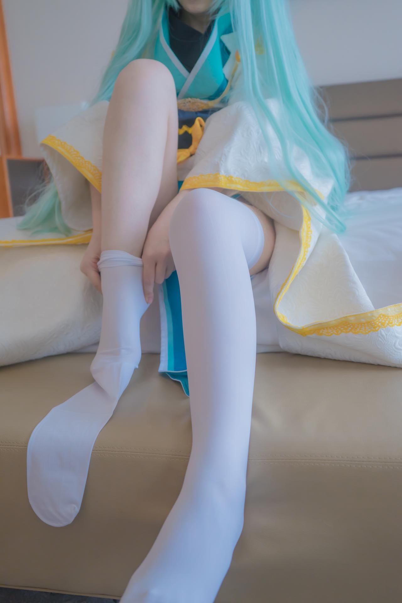 [cosplay] 少女映画 - 清姬：翘臀白虎露穴大尺度角色还原 88P1V