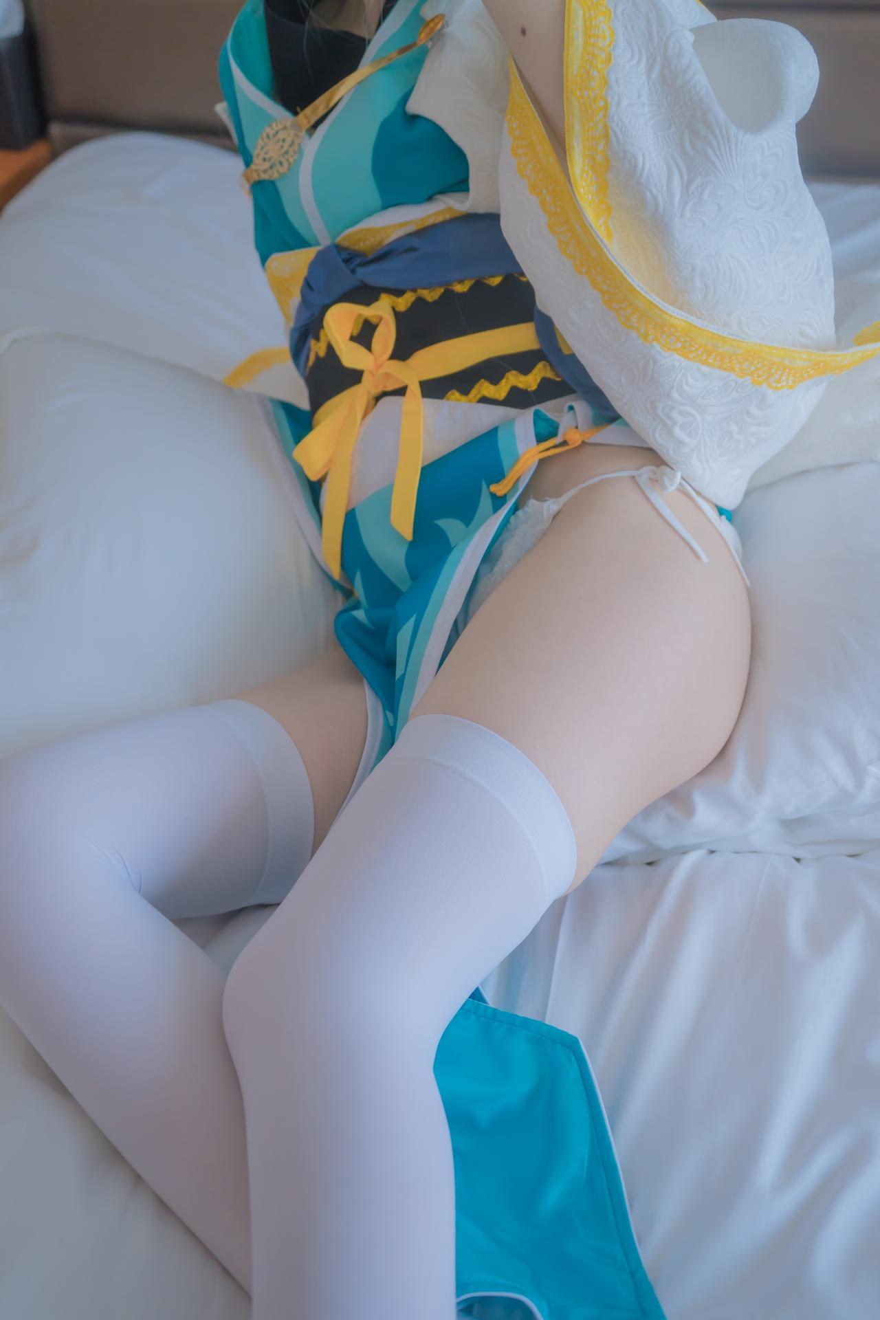 [คอสเพลย์] Shaonvyinghua - Kiyohime ถุงน่องขาวชุดชั้นในลูกไม้เซ็ตผู้ใหญ่ 88P1V