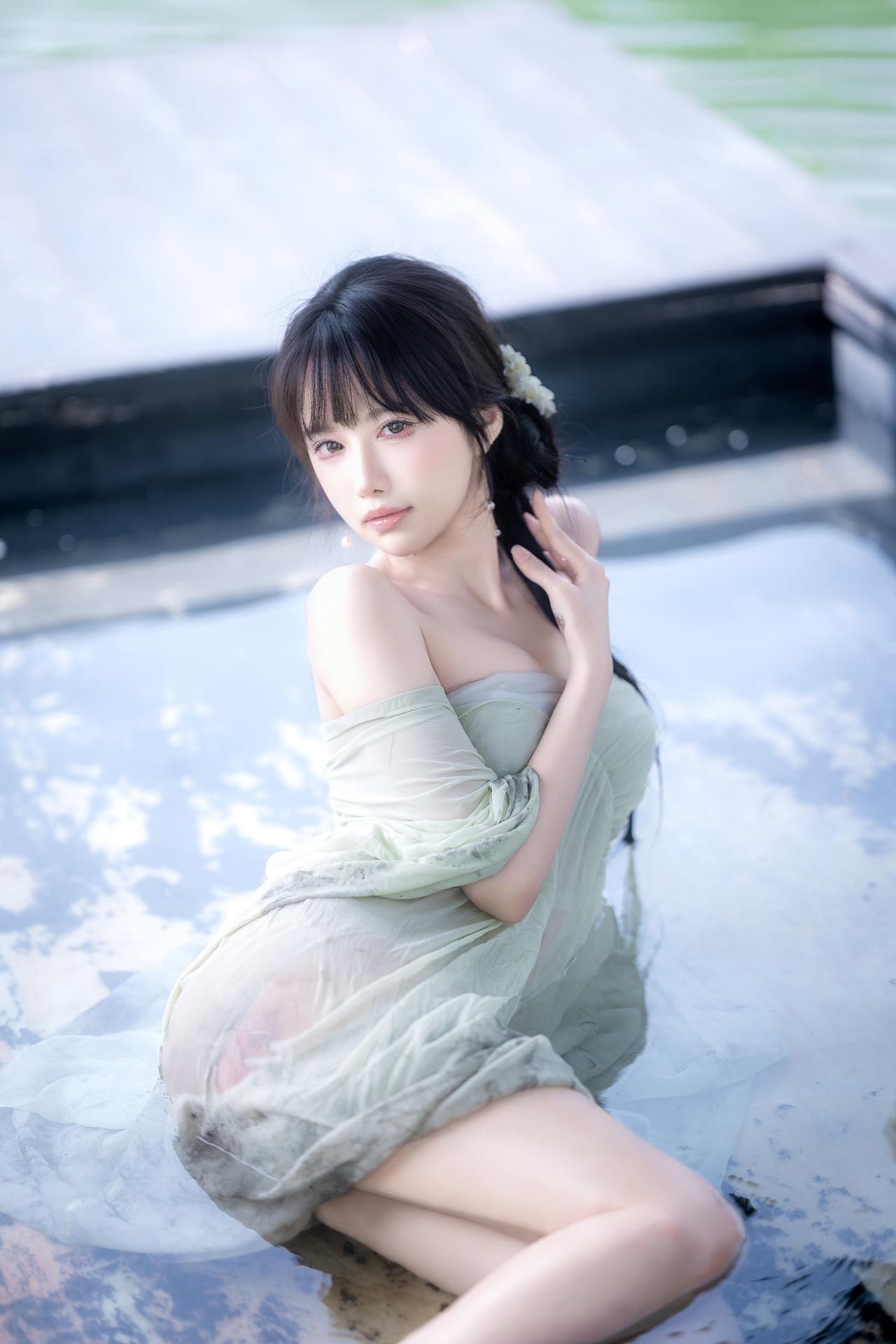 [写真] Shika小鹿鹿 - 江南水色：古风水色湿身美腿写真 65P3V