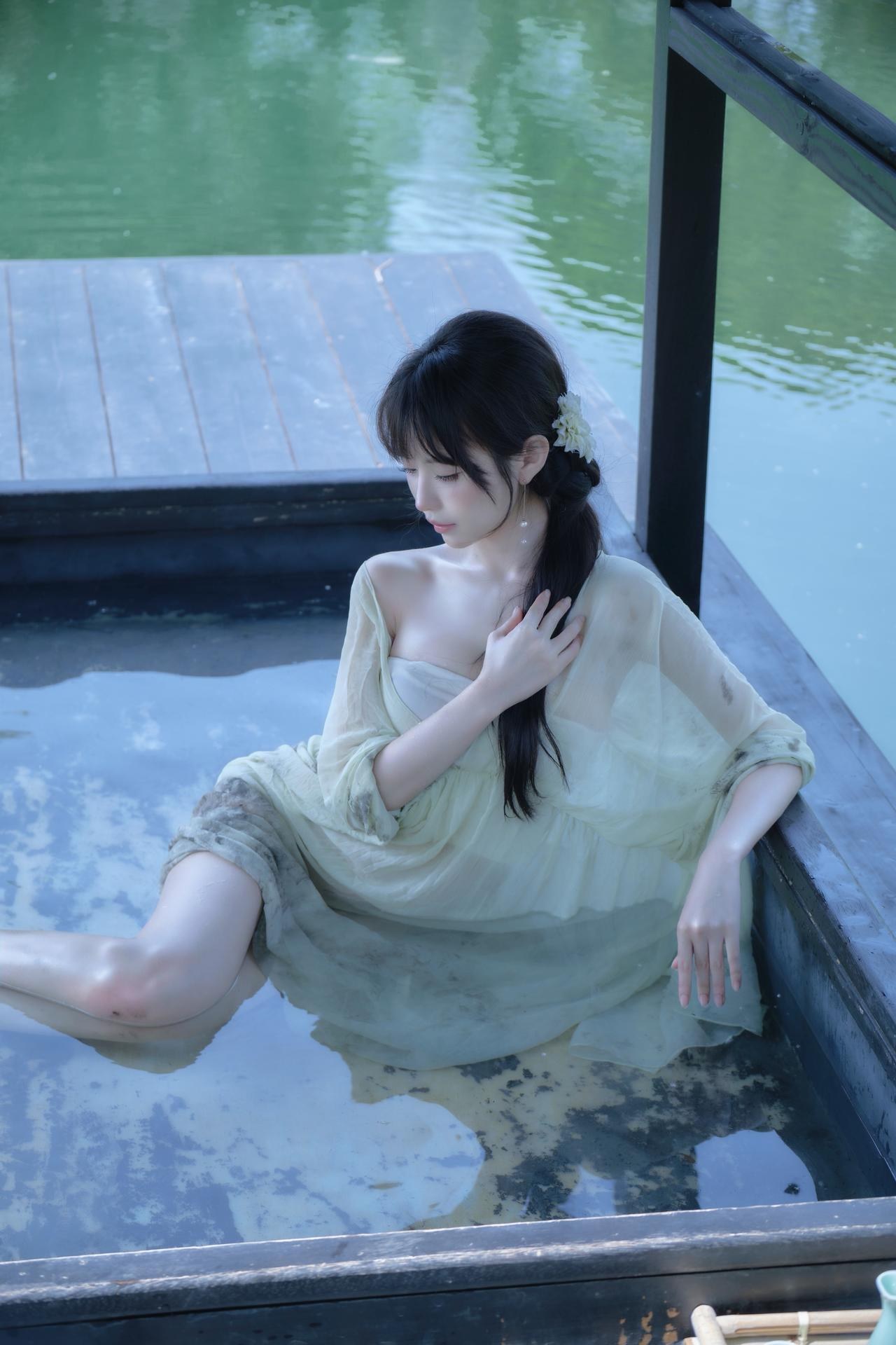 [寫真] Shika小鹿鹿 - 江南水色：古風水色濕身美腿寫真 65P3V