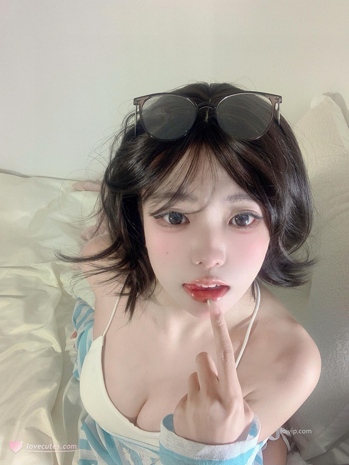 [私房] 你的真真u - 居家女友：居家女友感私房 99P1V