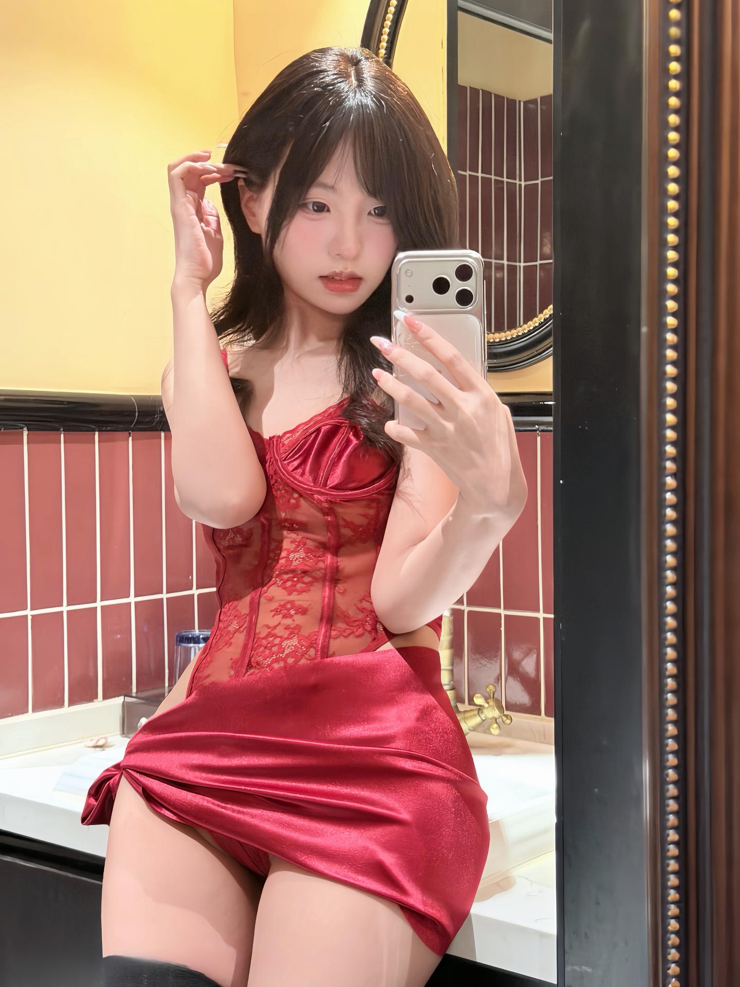 [私房] 你的真真u - 520限定：情侣主题私房内衣 80P2V