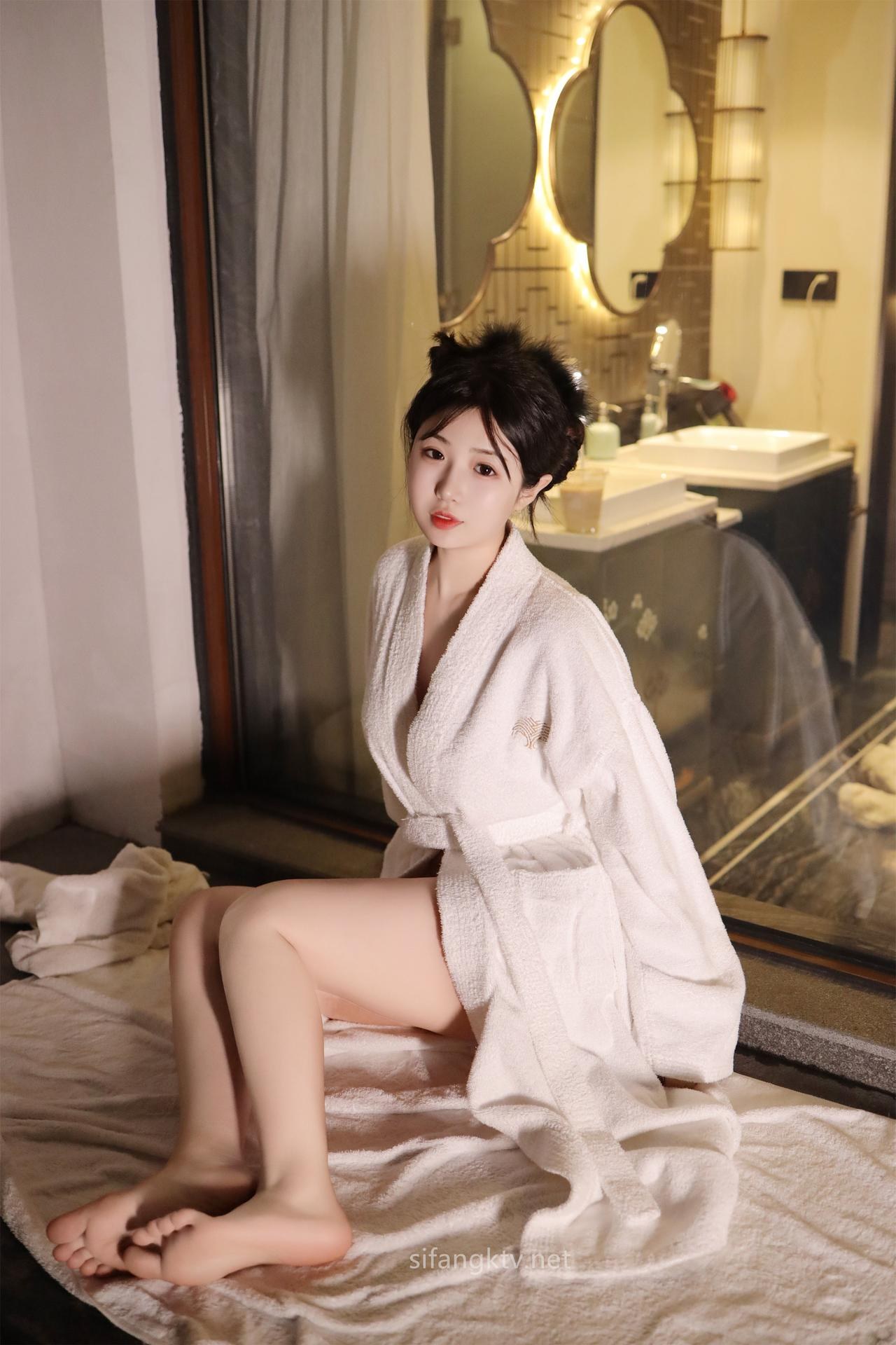 [Model] Chen Xiaohua - R18 Spa Massage bộ ảnh cosplay 71P1V