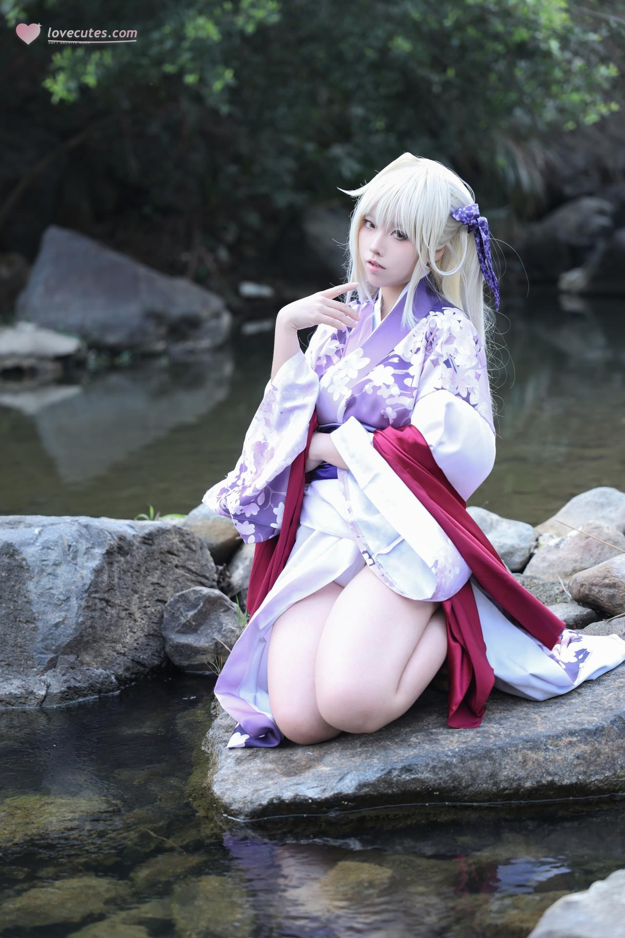 [cosplay] G44不会受伤 - 恋冢爱：恋冢爱角色還原美腿大尺度 58P