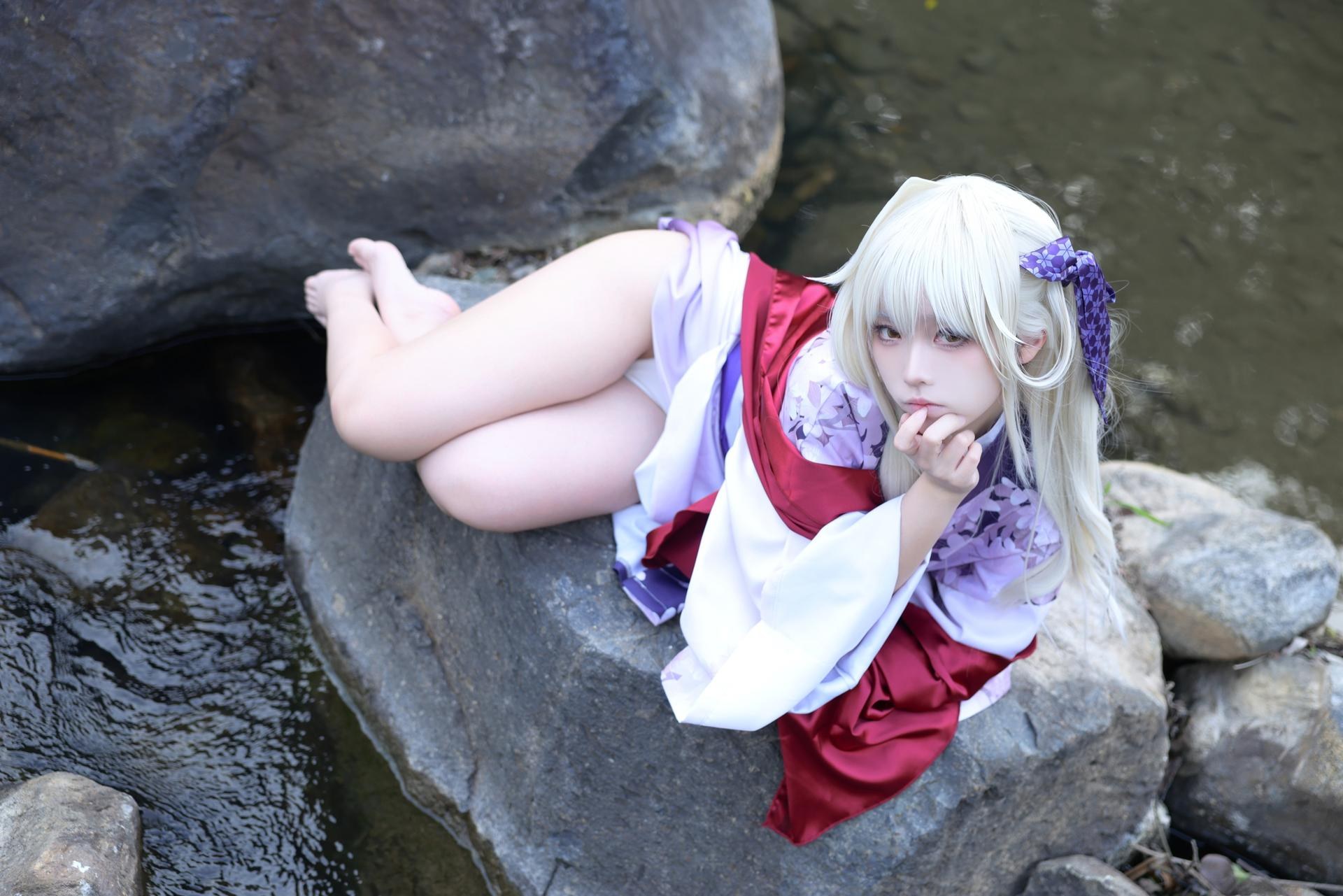 [cosplay] G44不会受伤 - 恋冢爱：恋冢爱角色還原美腿大尺度 58P