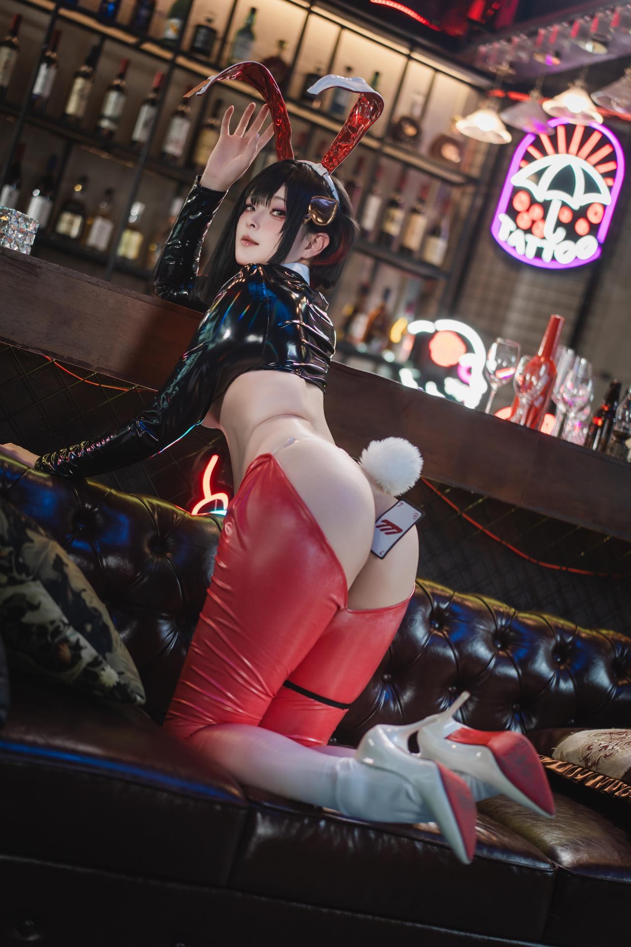 [Cosplay] Natsuko Xiaxiazi - NIKKE Rouge Reverse Bunny Cosplay Photo Set 63P