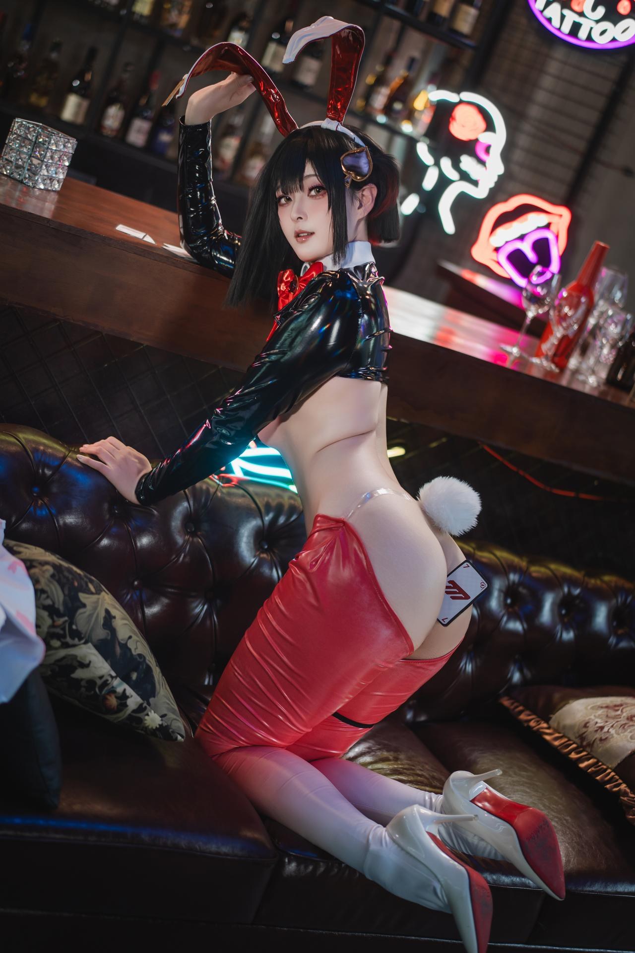 [Cosplay] Natsuko Xiaxiazi - NIKKE Rouge Reverse Bunny Cosplay Photo Set 63P