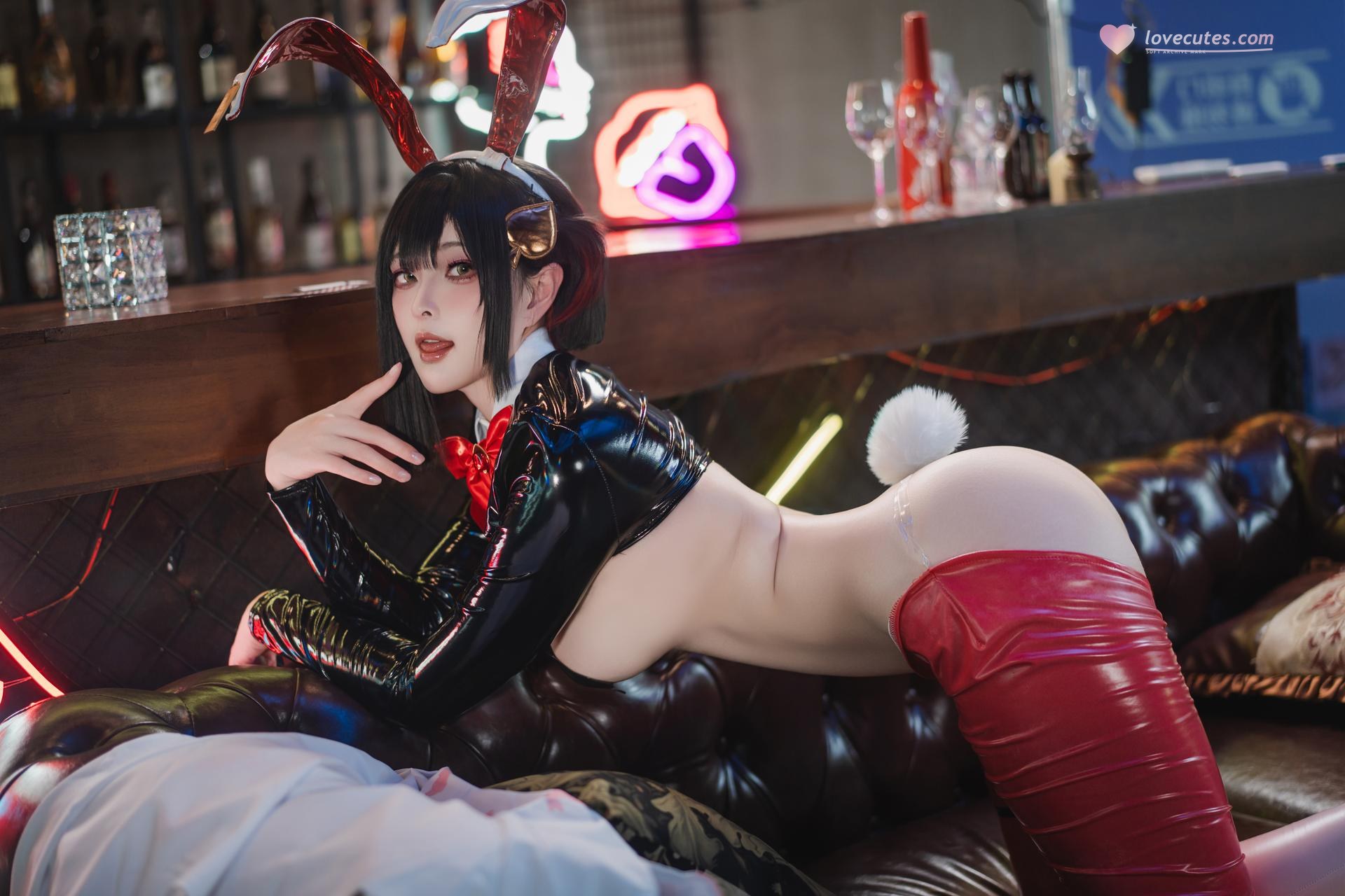 [Cosplay] Natsuko Xiaxiazi - NIKKE Rouge Reverse Bunny Cosplay Photo Set 63P