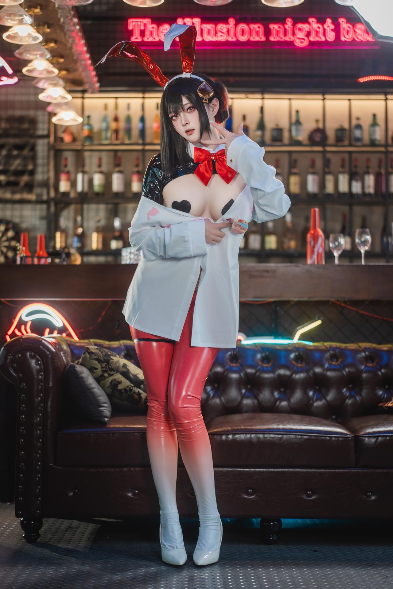 [Cosplay] Natsuko Xiaxiazi - NIKKE Rouge Reverse Bunny Cosplay Photo Set 63P