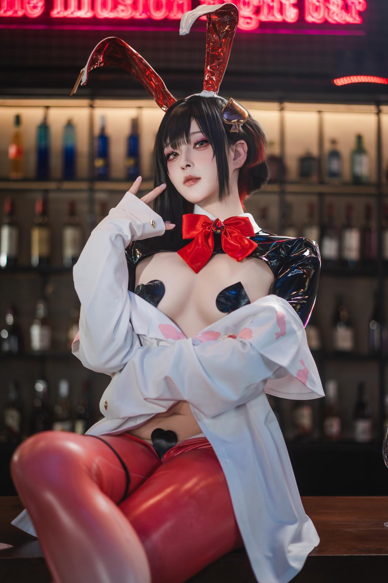 [Cosplay] Natsuko Xiaxiazi - NIKKE Rouge Reverse Bunny Cosplay Photo Set 63P