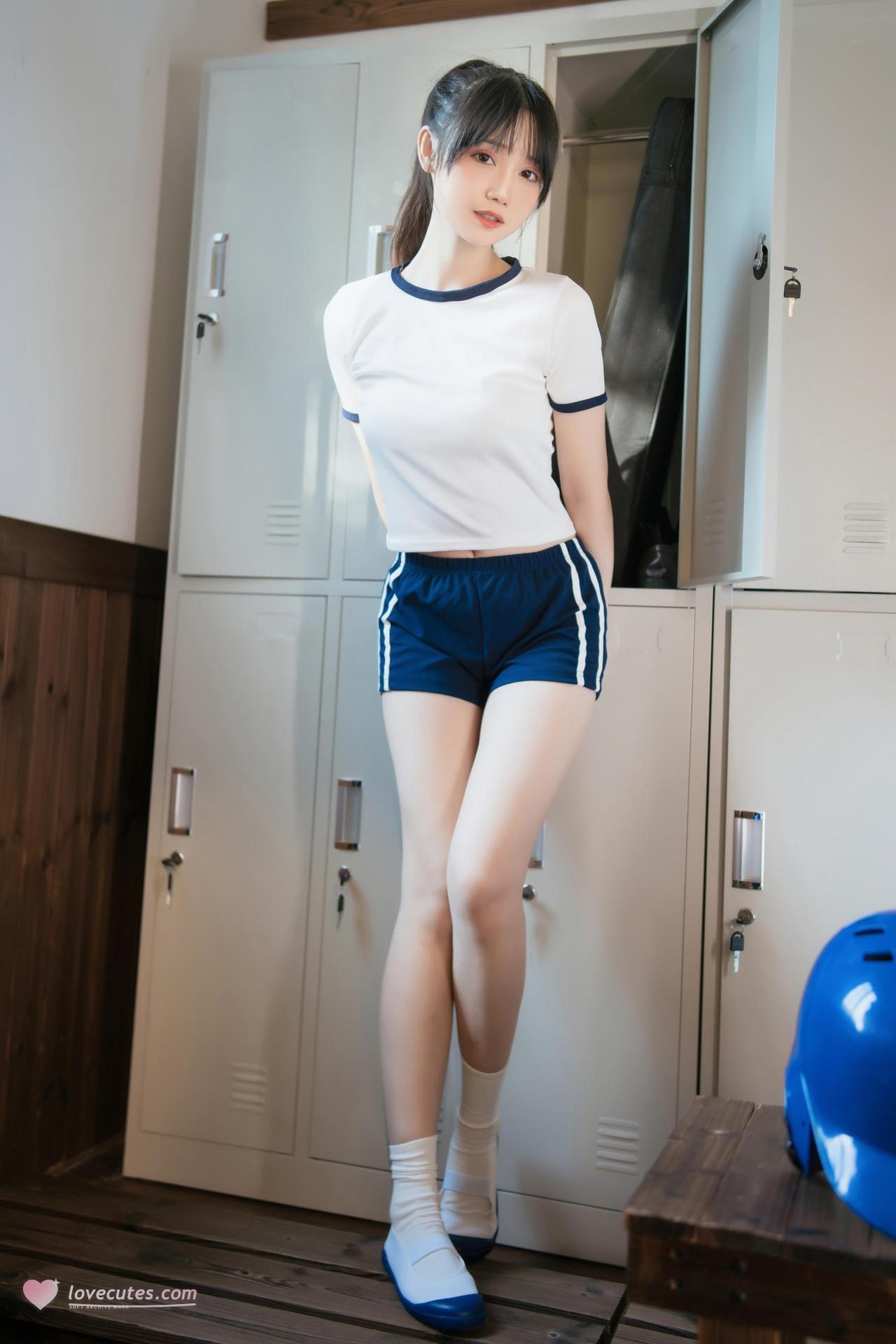 [寫真] 焖焖碳 - 体操服：美腿大尺度寫真 30P